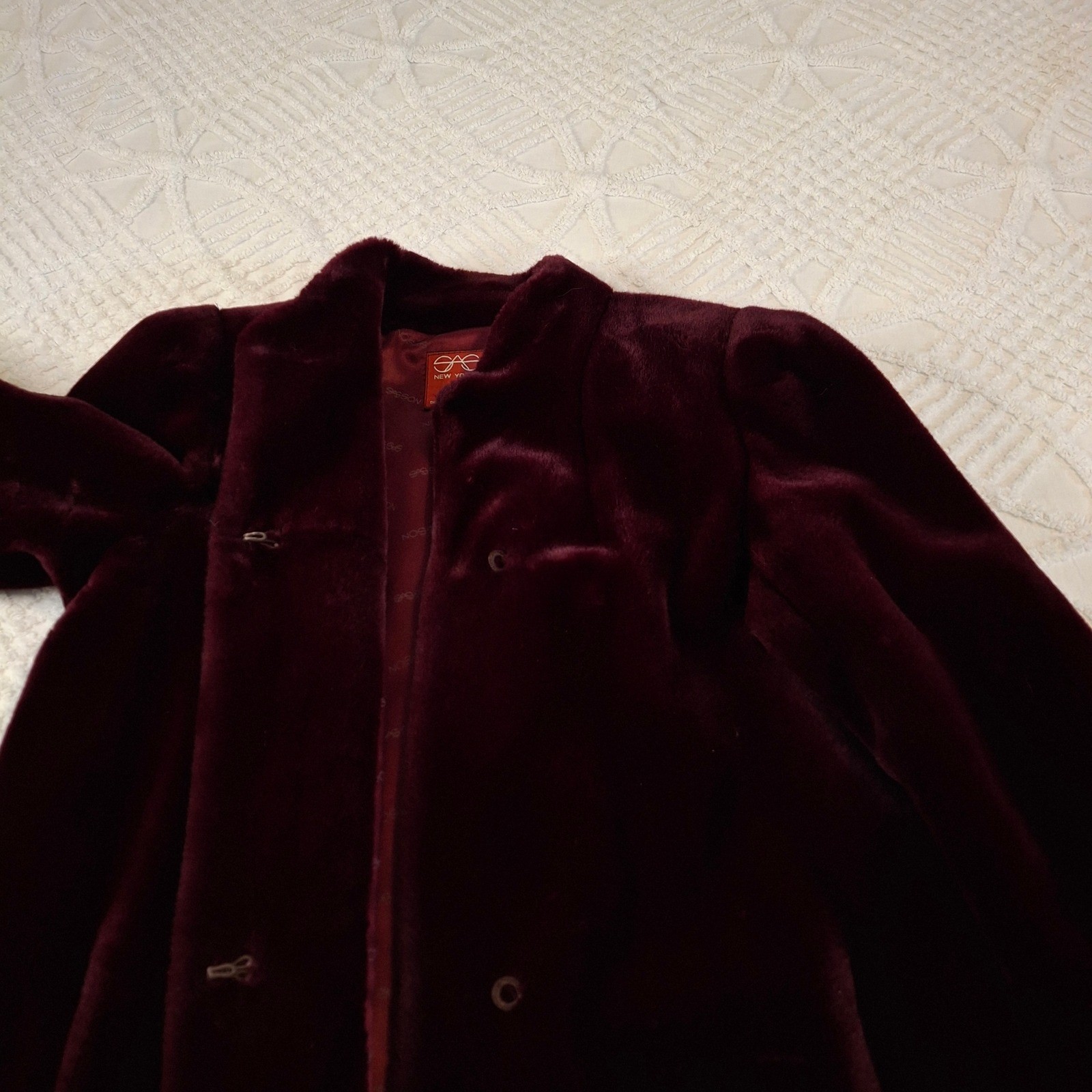Vintage Sasson Medium Burgundy Faux Fur Coat Glenoit Made in USA Wine Red Glam