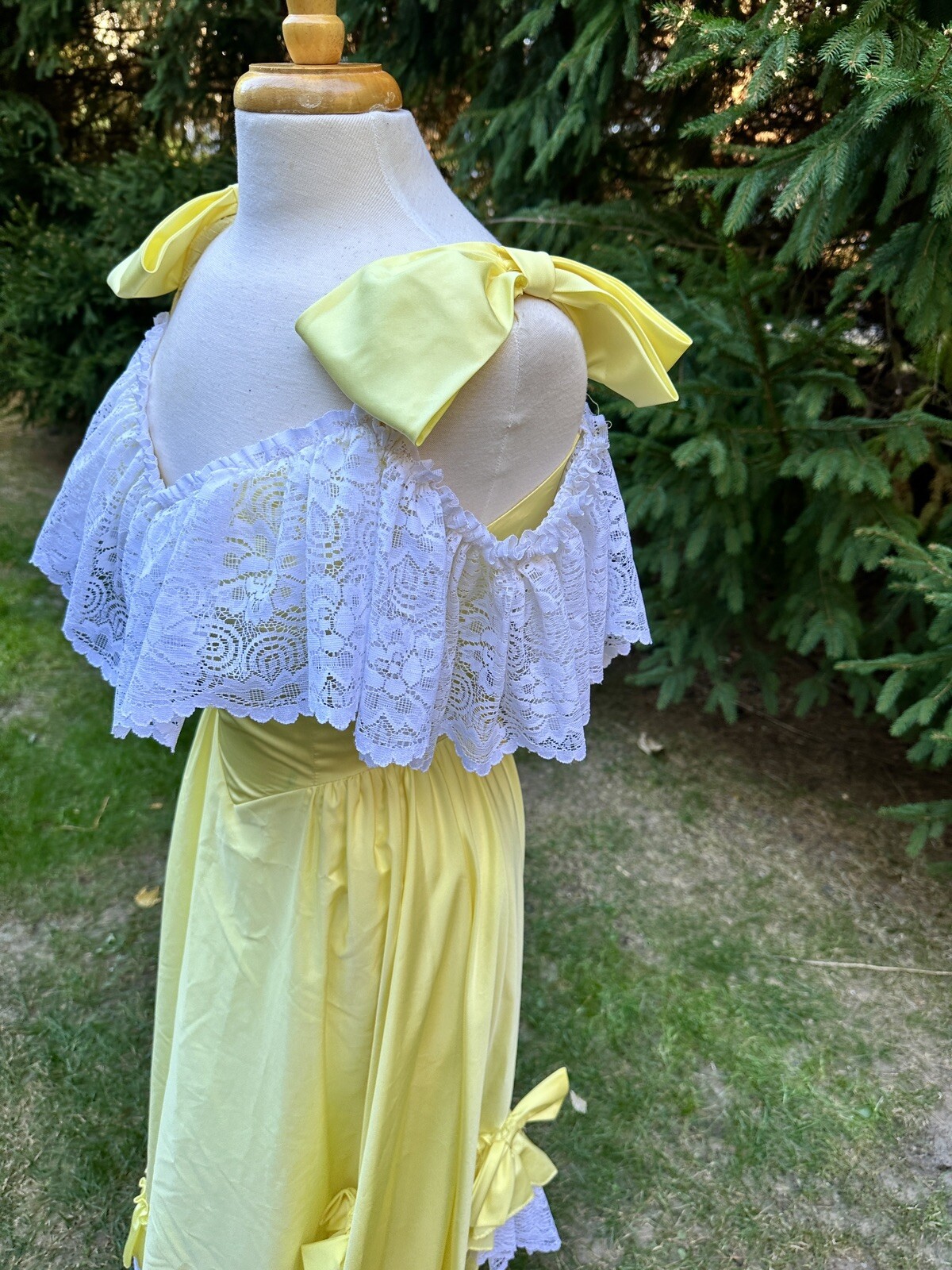 Vtg ILGWU Union Made Dress Yellow Lace Maxi Ruffle/Layered/Bow Cap Sleeve Size S