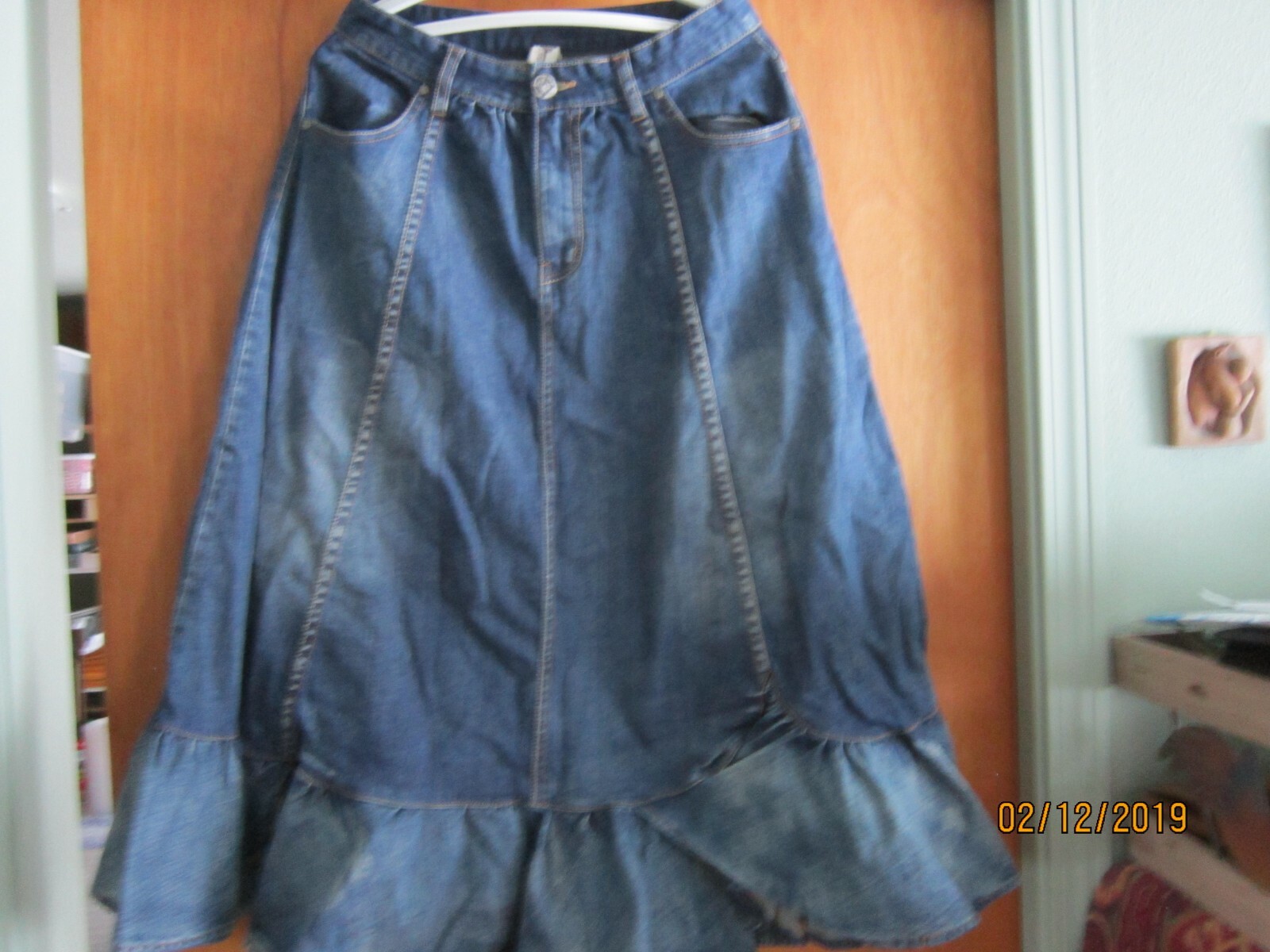 ARTKA JEAN skirt 31″ long 28″ waist M 4 Pockets sewing machine buttons no tags