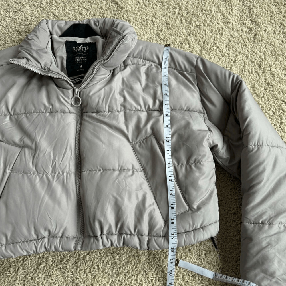 Hollister Mini Puffer Jacket Coat Size Medium Grey Tan