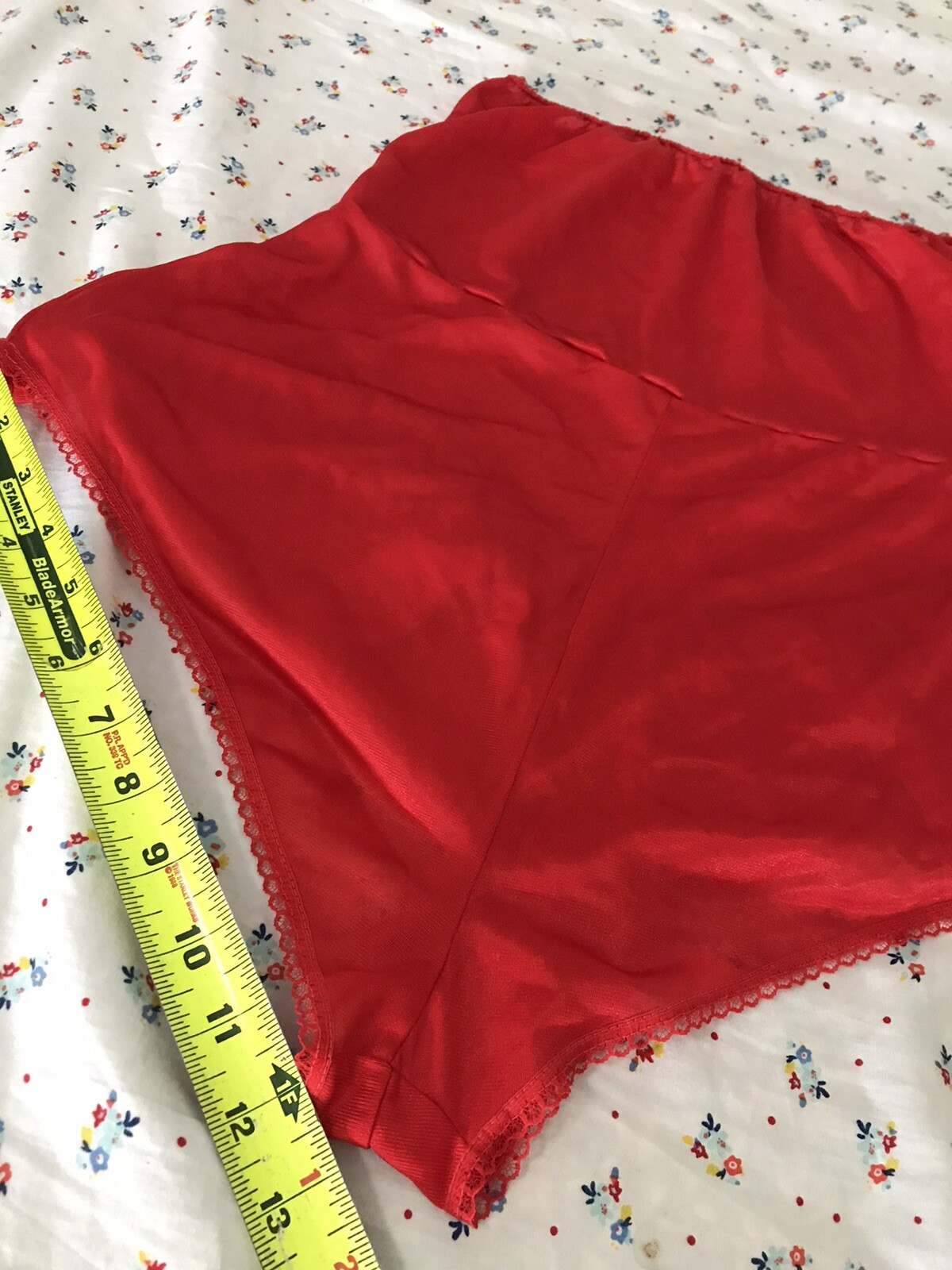 VINTAGE Spotlight Beautiful Red Panties 100% Nylon Size S