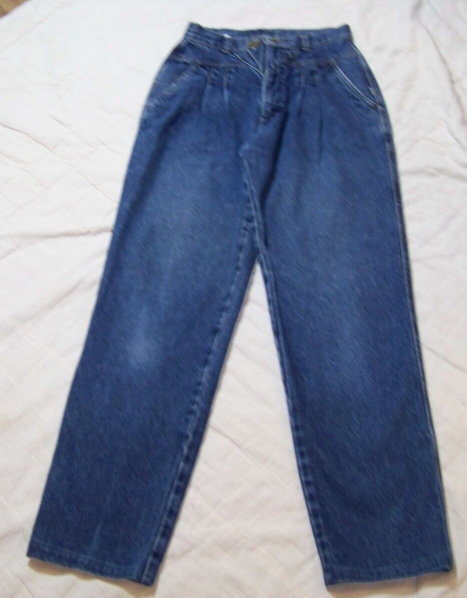 Vintage Rocky Mountain Pleated Front Jeans – Size 28/7 (Measures 26 x 30)