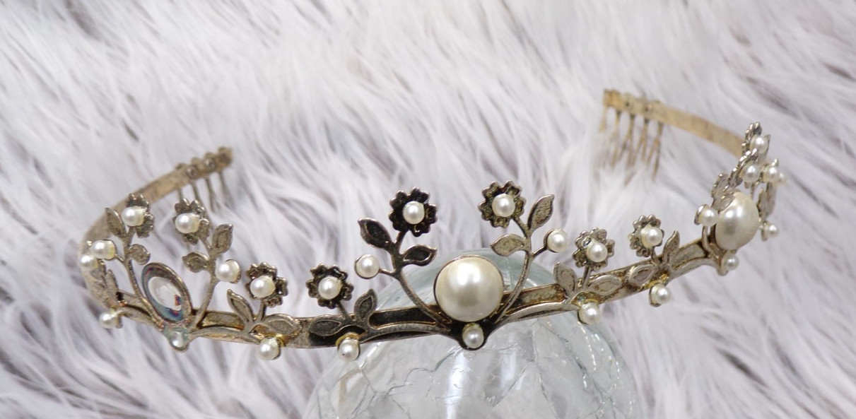 Antique Vintage Wedding Bridal Tiara Headpiece Style: Catherine Crown