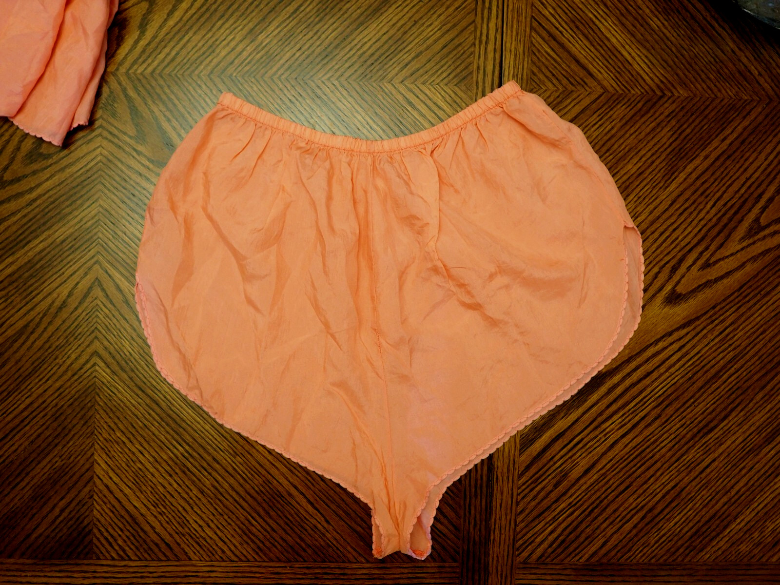 Vintage BRANDYWINE Salmon 100% Silk Chiffon 2 Pc Sleepwear Set Size M