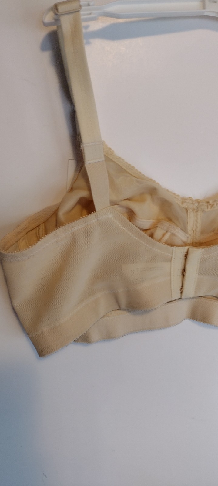 Vintage NWT Goddess Bra Size 40B-BEIGE Style 304 Soft Touch No Wire FULL COVER