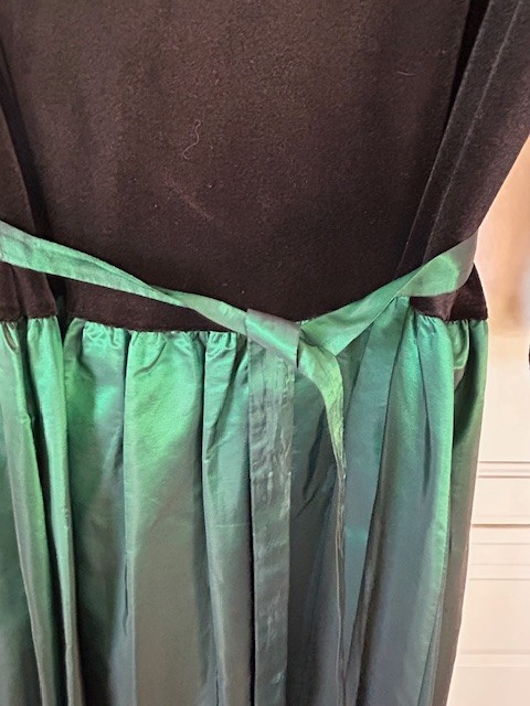 Just Ducky Vtg Dress Sz12-13 Black Velvet Emerald Green Taffeta Buttons Ties