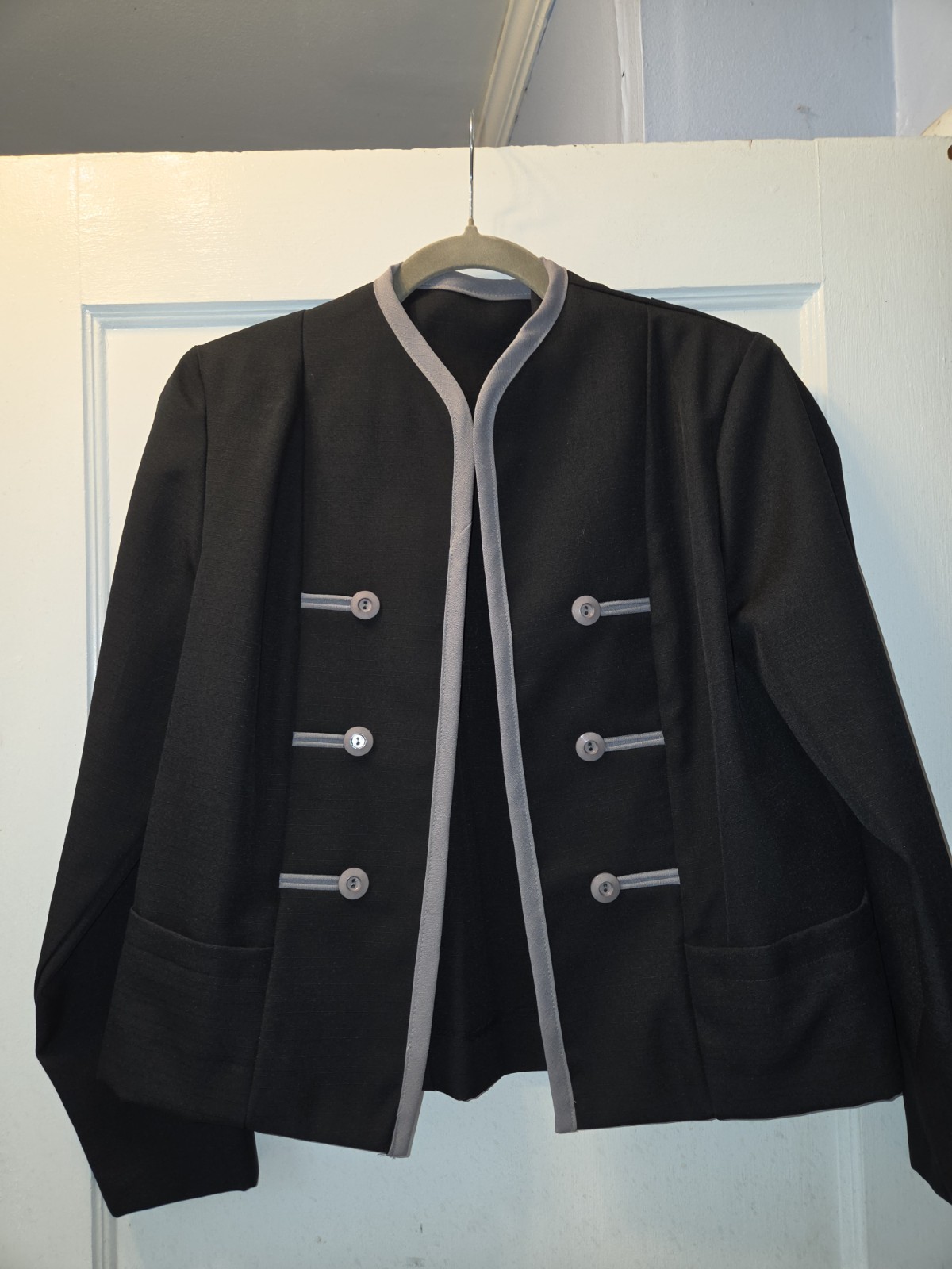 Vintage 80’s Lady Carol Black Grey Dress Jacket And Belt. Gingko Leaf Print. 16