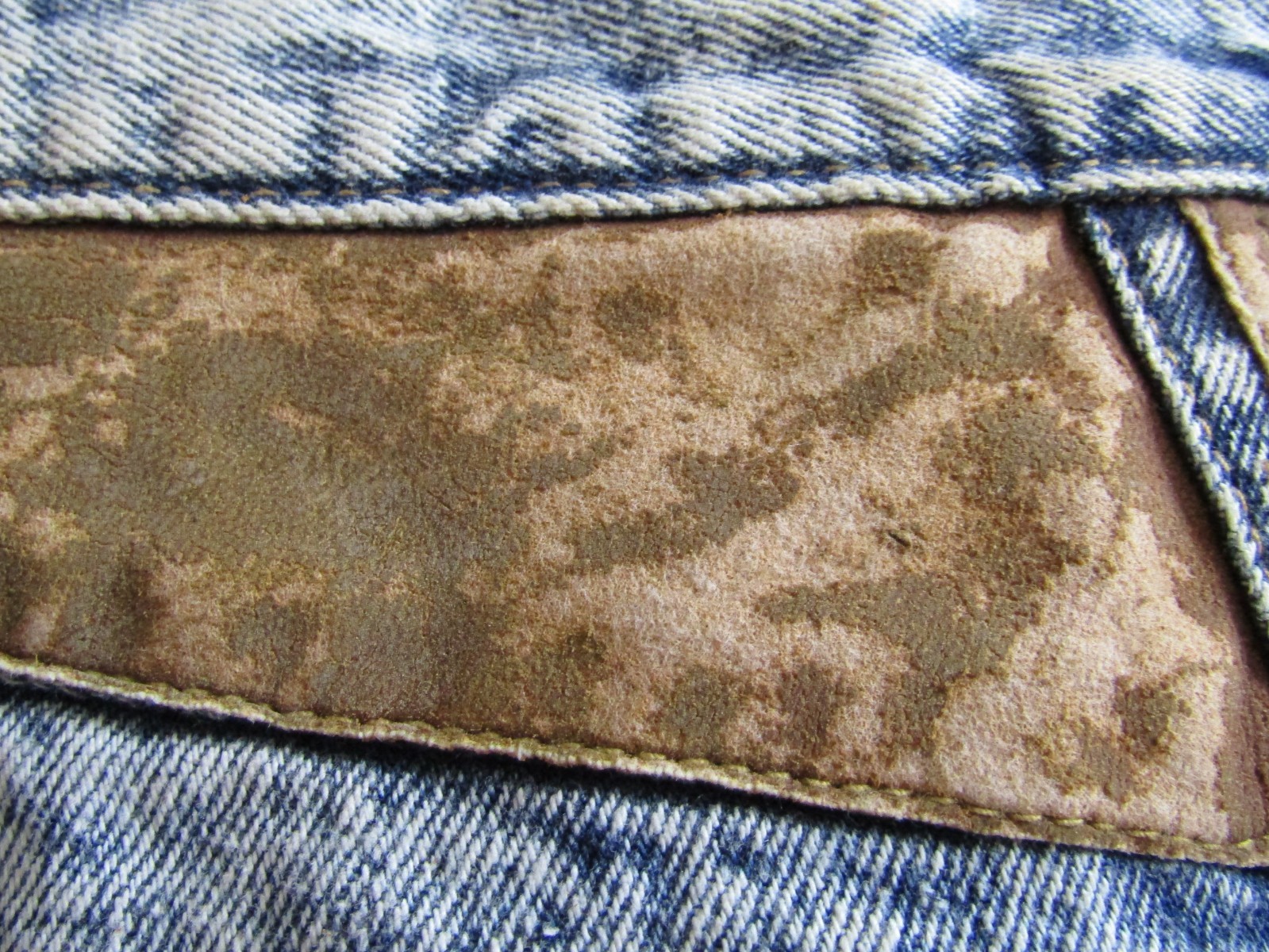 Vintage 80s Light Acid Wash Jean Midi Skirt Size 11/12 Amancio Denim Brown Trim