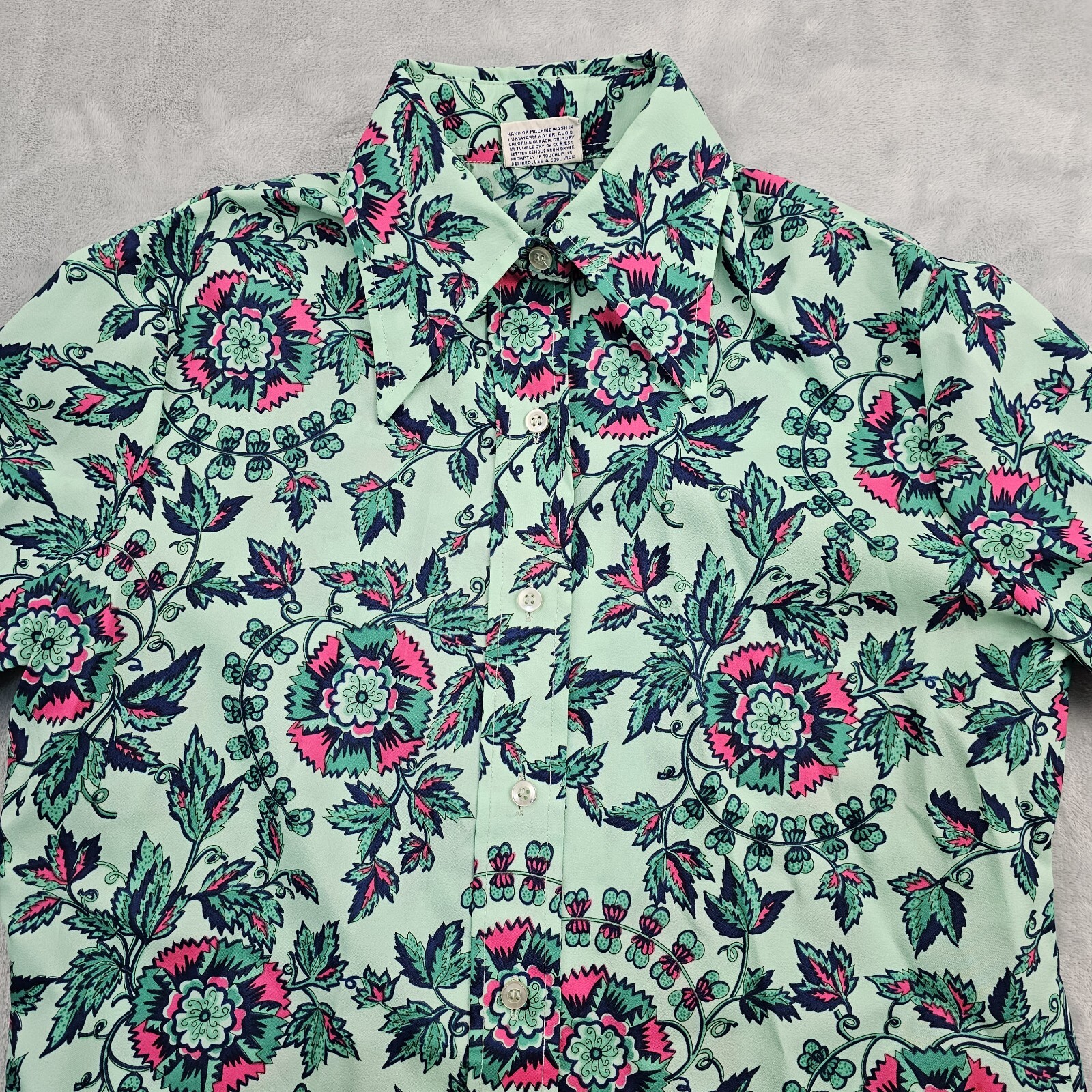 VTG 70’s PYKETTES MOD Blouse Top Floral Dagger Collar Vivid Green Pink Small