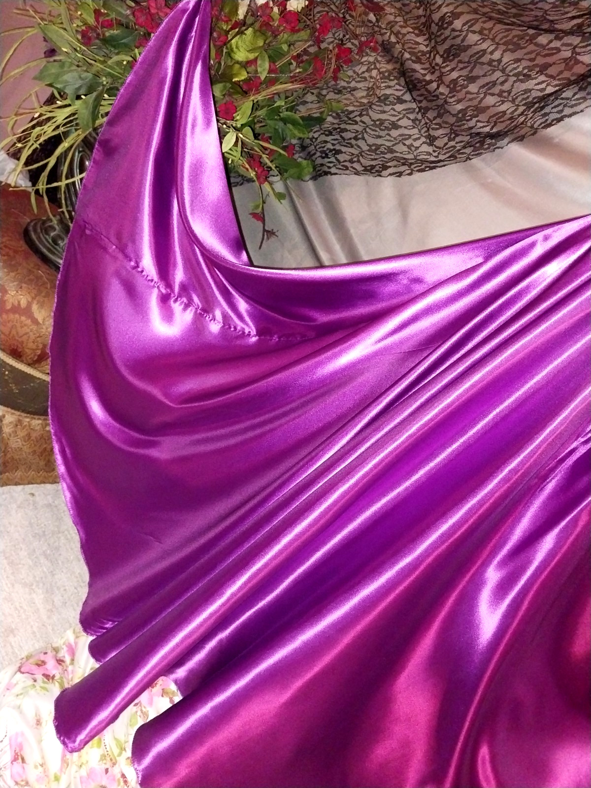 VTG SATIN LIQUID ORCHID GRAND SWEEP TWIRLY FLARE SKIRT SHINY GLOSSY LUXE SML NEW