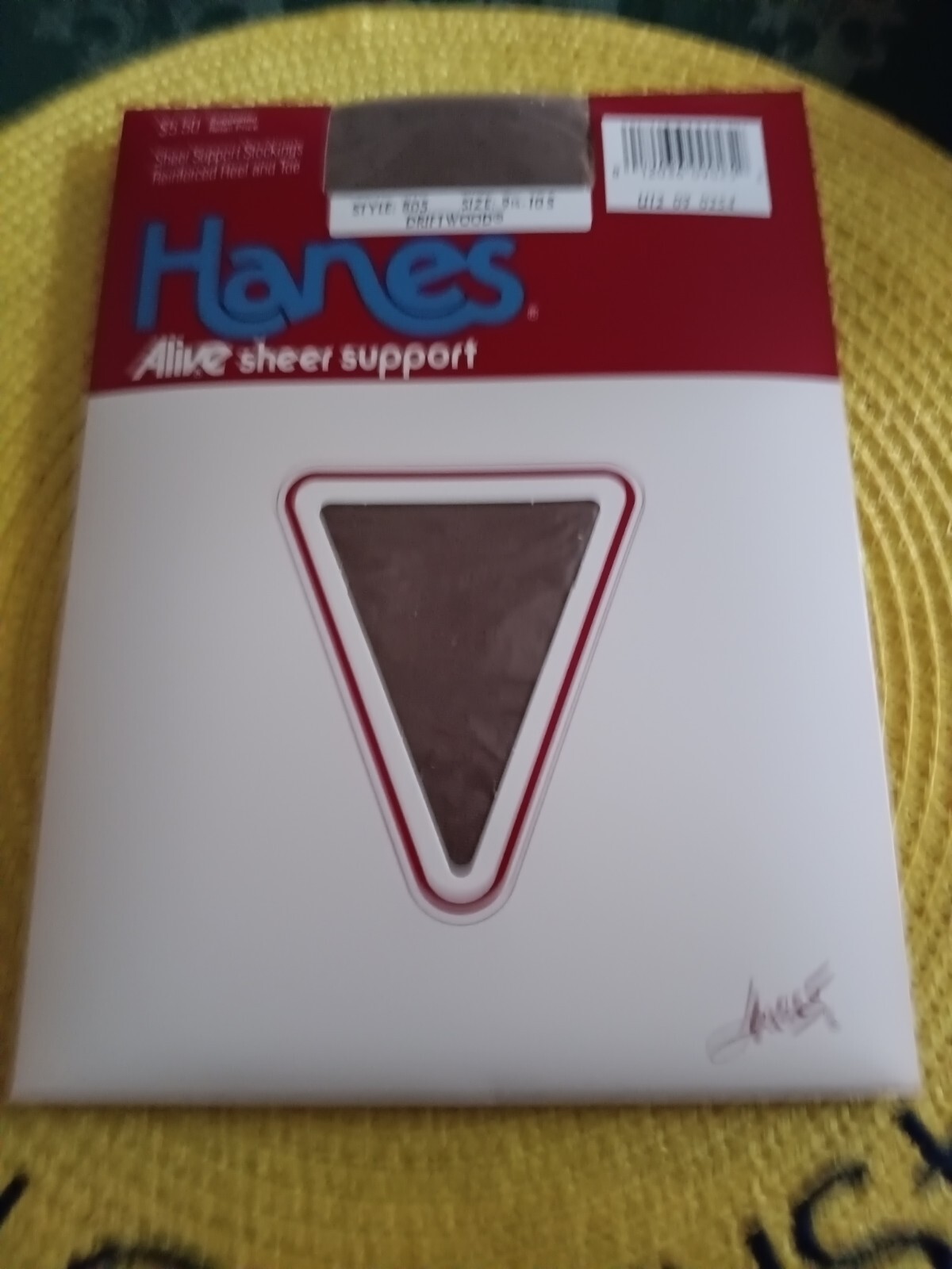 Hanes Alive Sheer Support Garter Stockings 805 Driftwood 9 1/2-10 Small