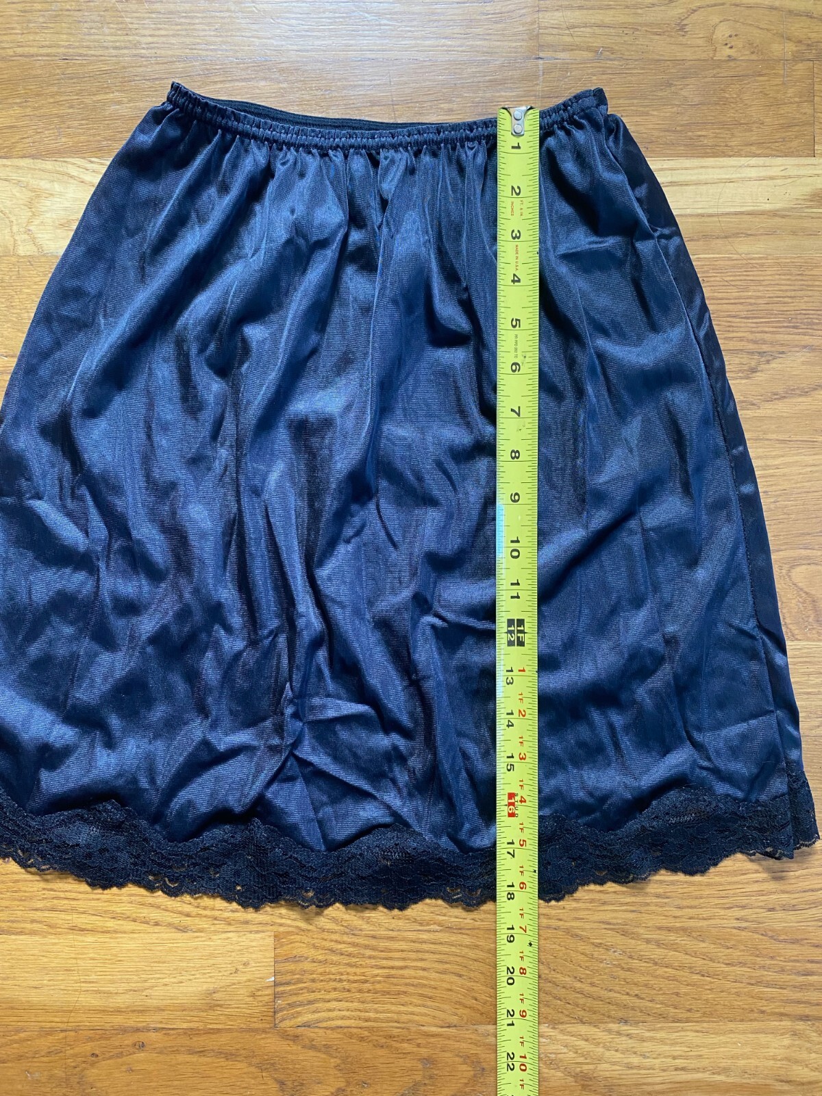 Vintage 1950s Pinup Greenco Maid Black Nylon Scalloped Hem Half Slip Floral Leaf