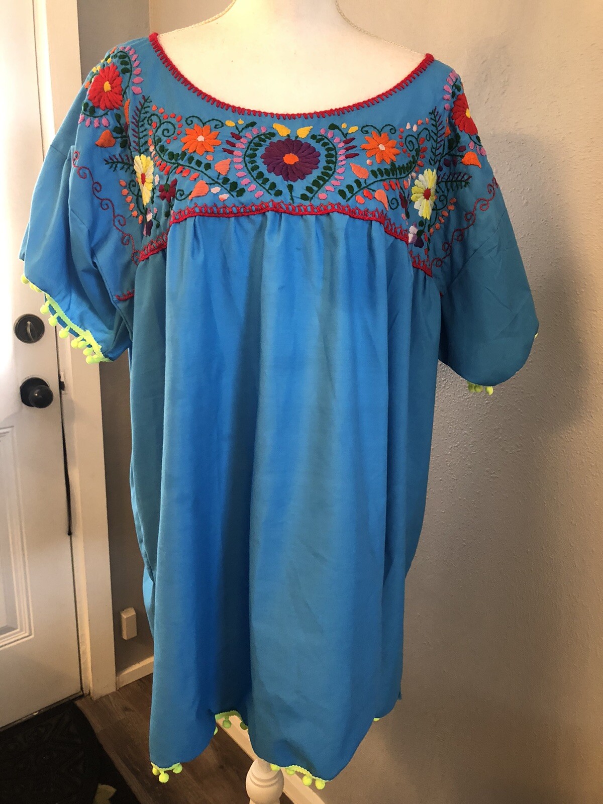 Mexico Molina Embroidered Pullover Blouse w/Pom Poms-Plus Size 4XL