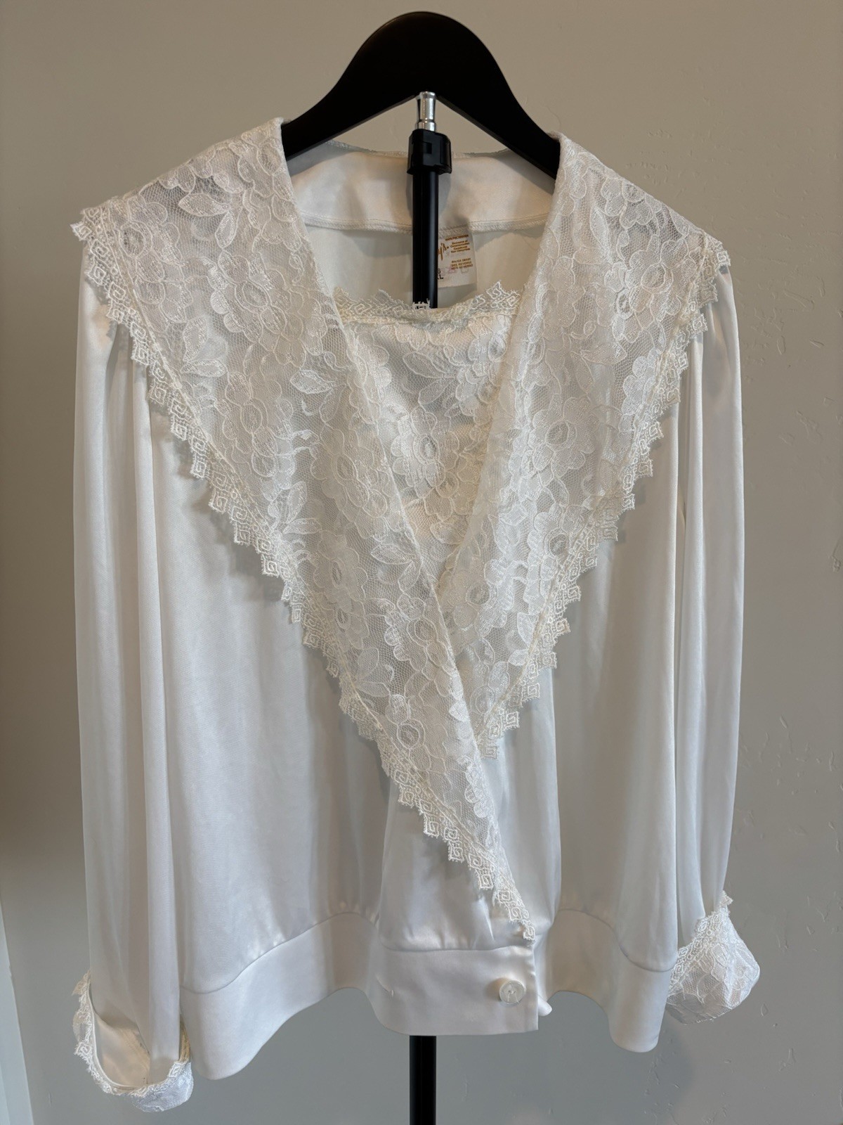 Vintage LeVoy’s White Victorian Lace Yoke Blouse, Polyester, Button Cuffs, XL