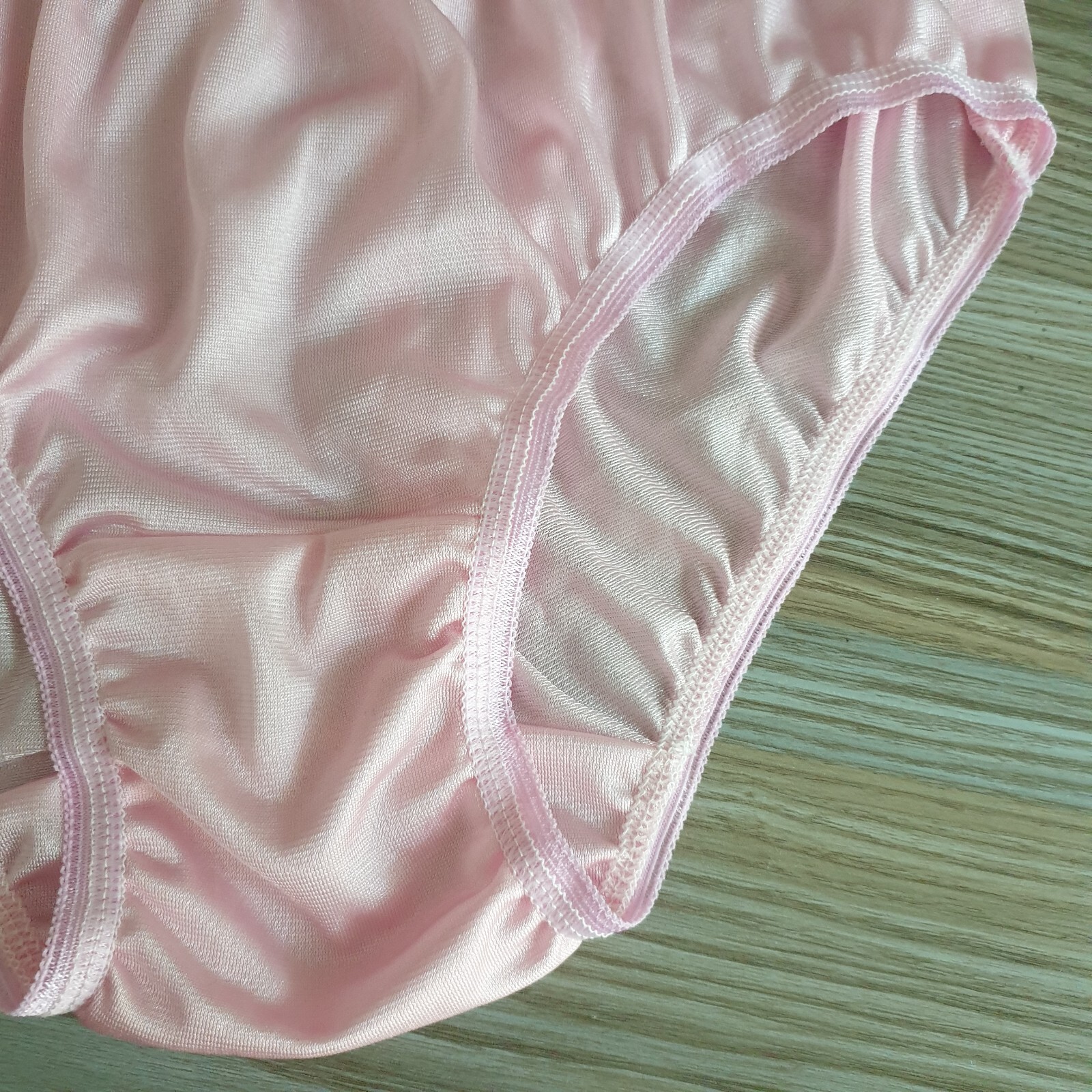 Vintage Silky Nylon Panties Sheer Pink Bikini Soft Brief Size 7-8 Hip 38-42″