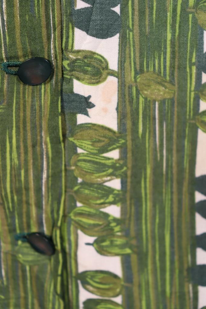 Vintage 1960’s French Green Print Rayon Blouse Excellent Condition