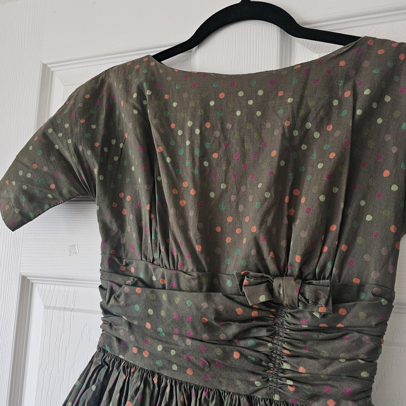 1960s Vintage 32″ Bust Cotton Fit & Flare Green Polkadot Bow Dress #16