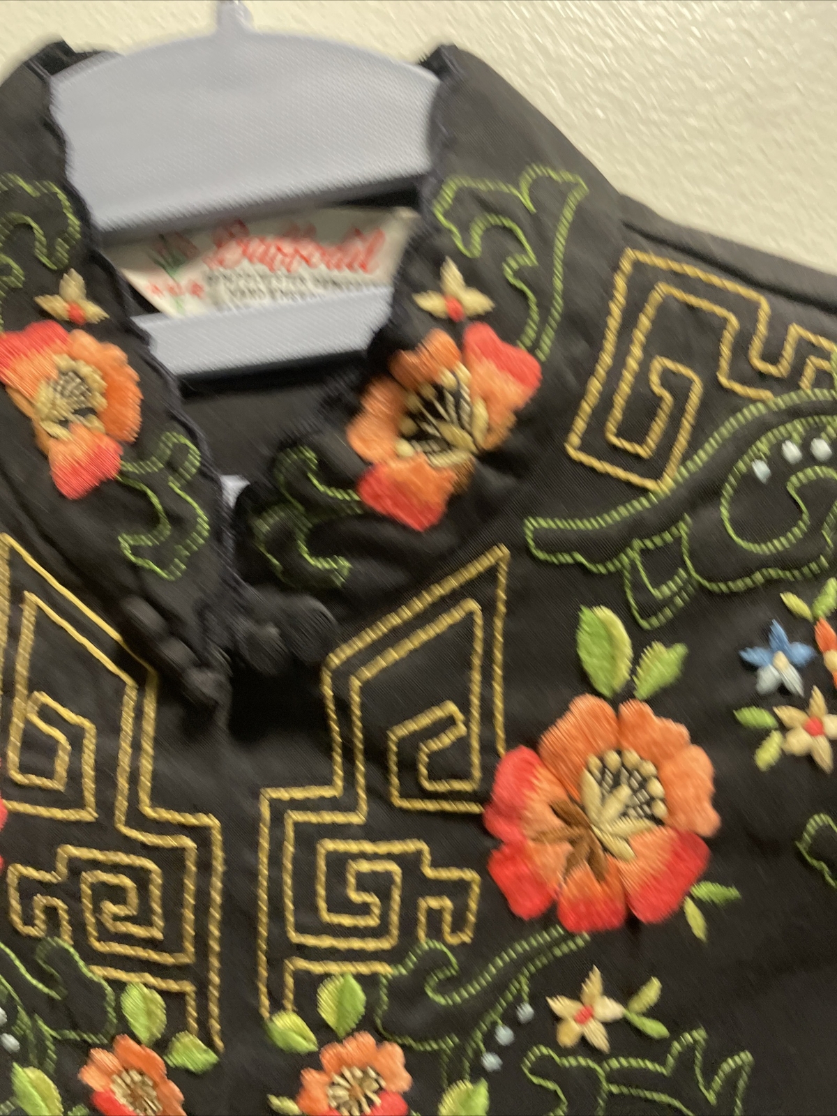 Vintage Daffodil Top Women’s SM Asian Oriental Chinoiserie Embroidered Floral