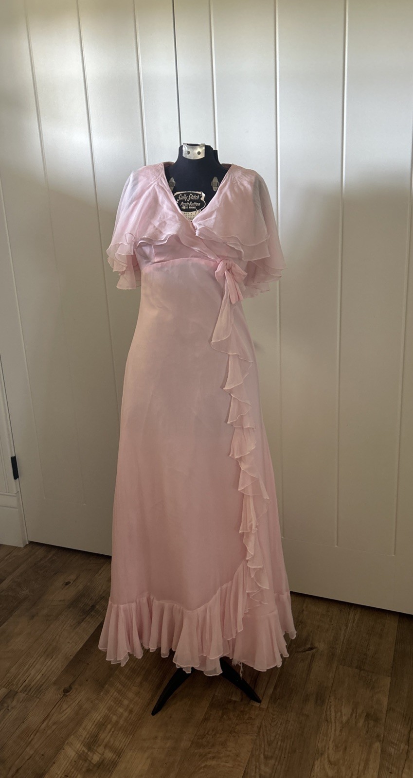 Vintage 1970’s Lorrie Deb San Fran. Pink Ruffle Chiffon Maxi Dress Vtg. Size 5/6