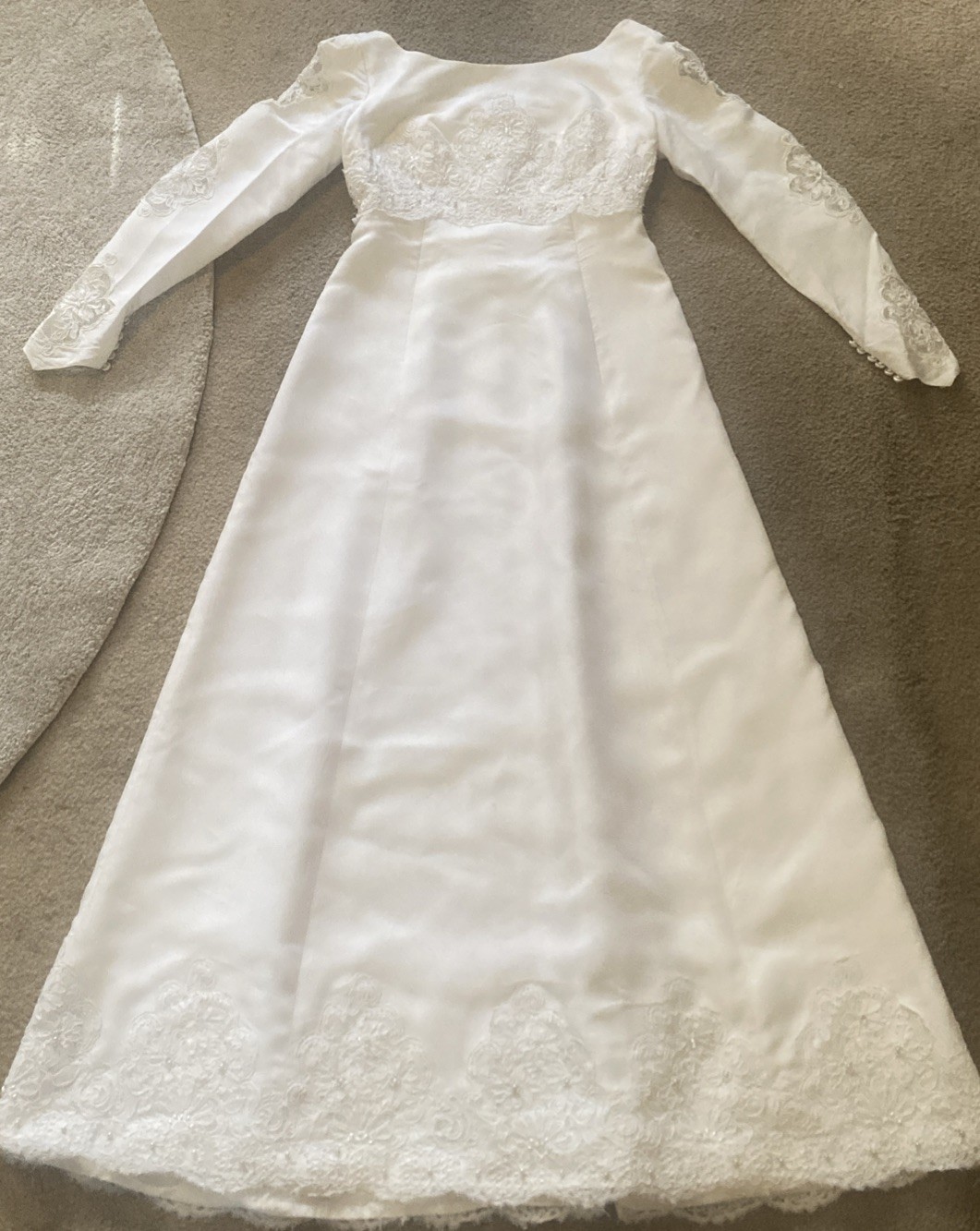 Vintage Custom Handmade Wedding Dress w/ Train & Veil – 1960s