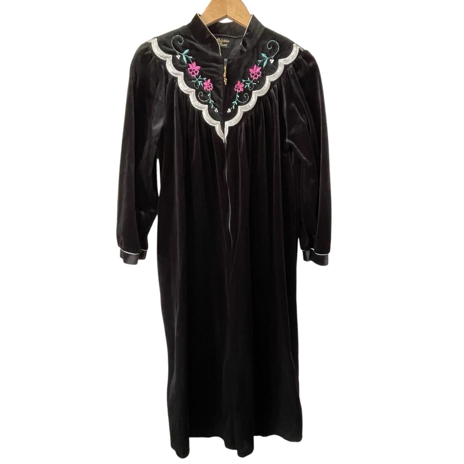 Vtg Patricia Lane Size M 12-14 Black Velvet Robe Half Zip Grandmacore Lounge