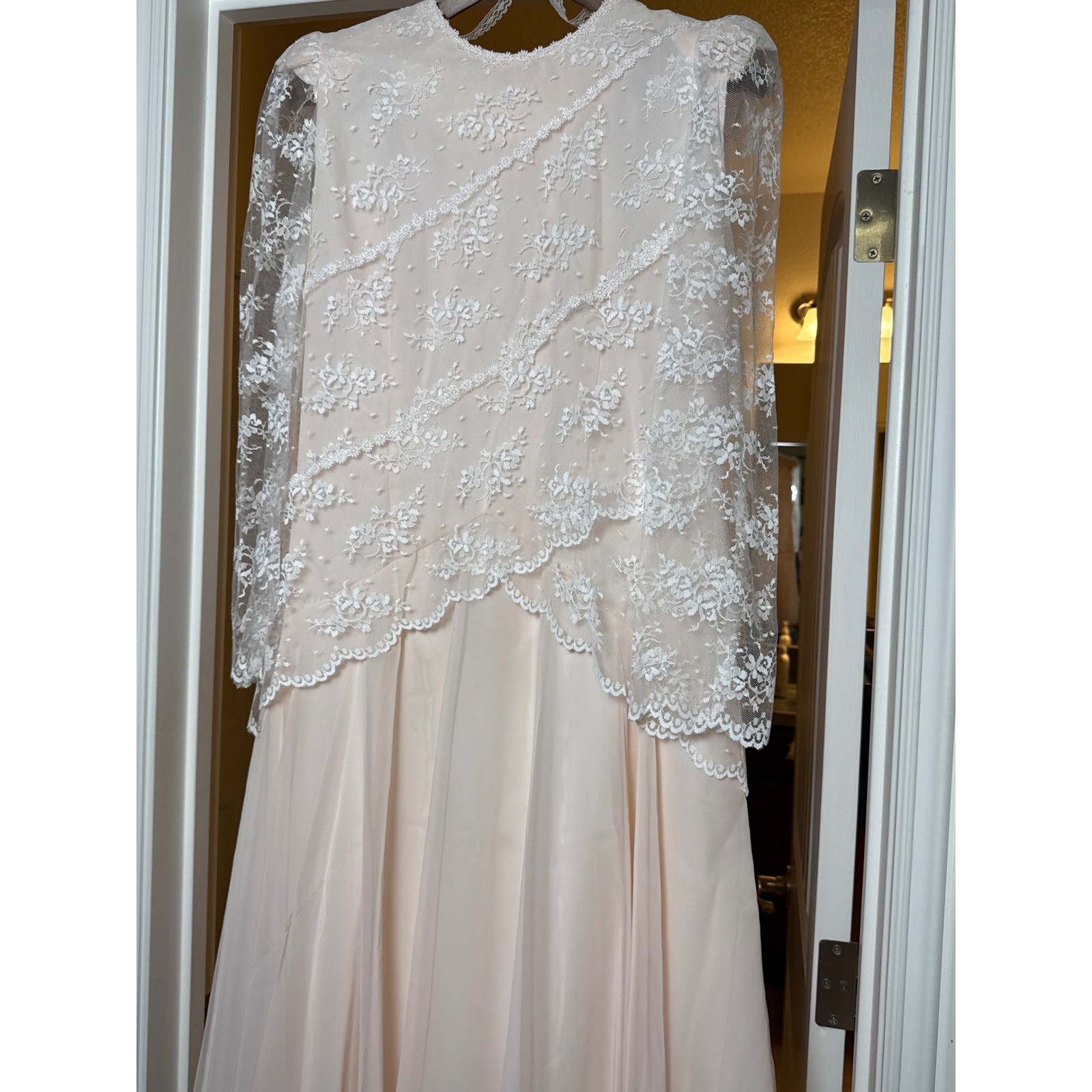 Michael Marcella Ltd Vintage Lace Wedding Dress Blush Ivory Long Sleeve Size 14