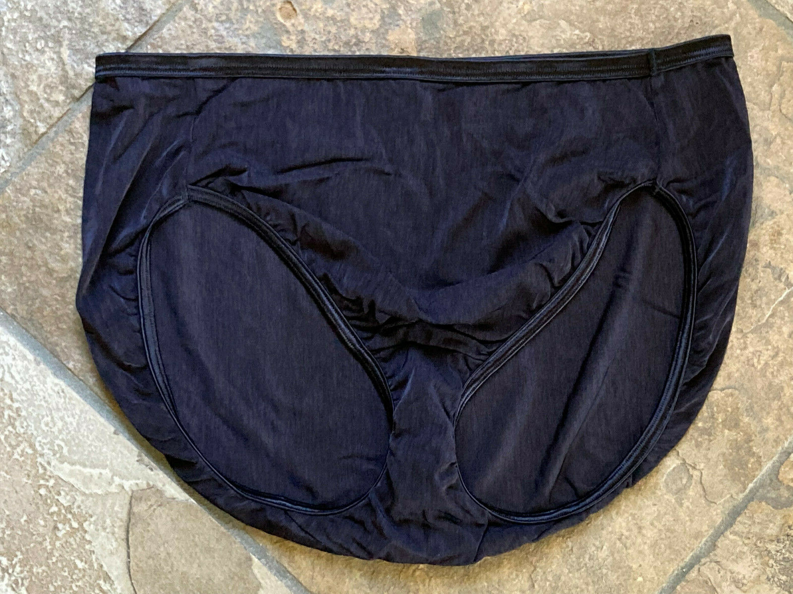 Vanity Fair 9/2XL BLACK Silky Smooth Illumination Hi Cut Panty #13108
