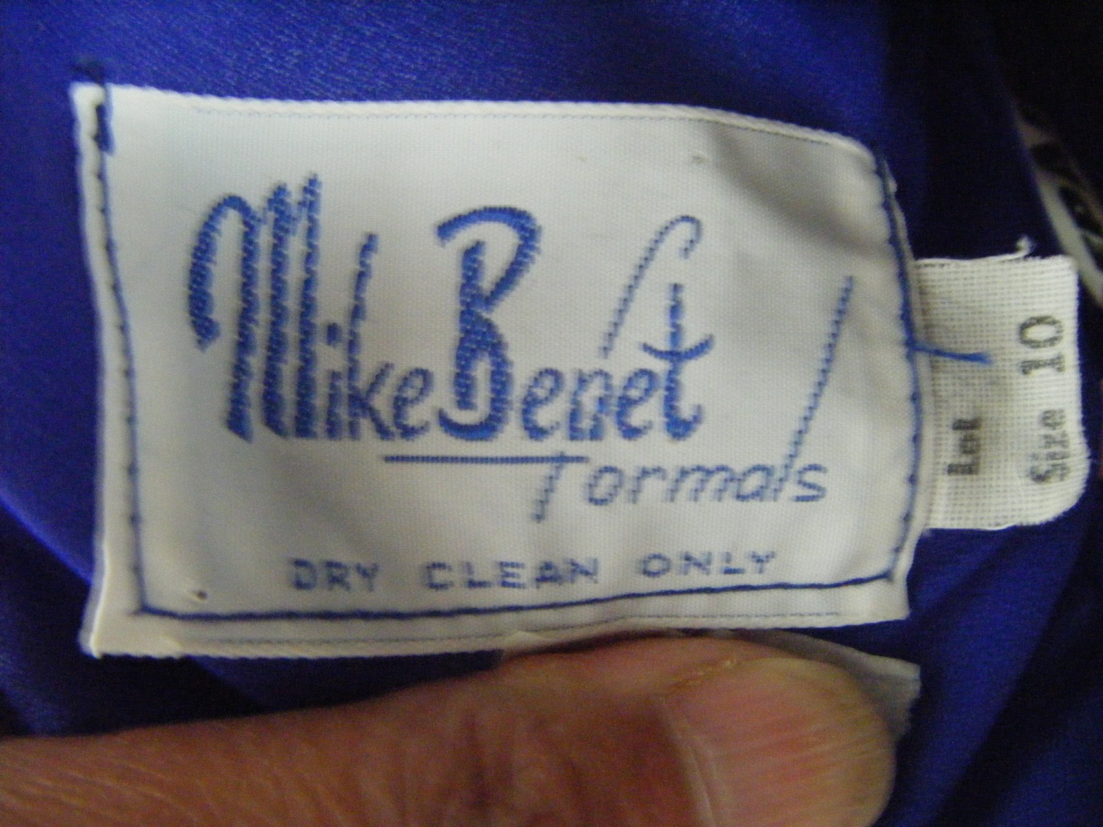 MIKE BENETT FORMALS Vtg 70s Navy Felt Dots Ruffle Halter Dress-Bust 34/XS