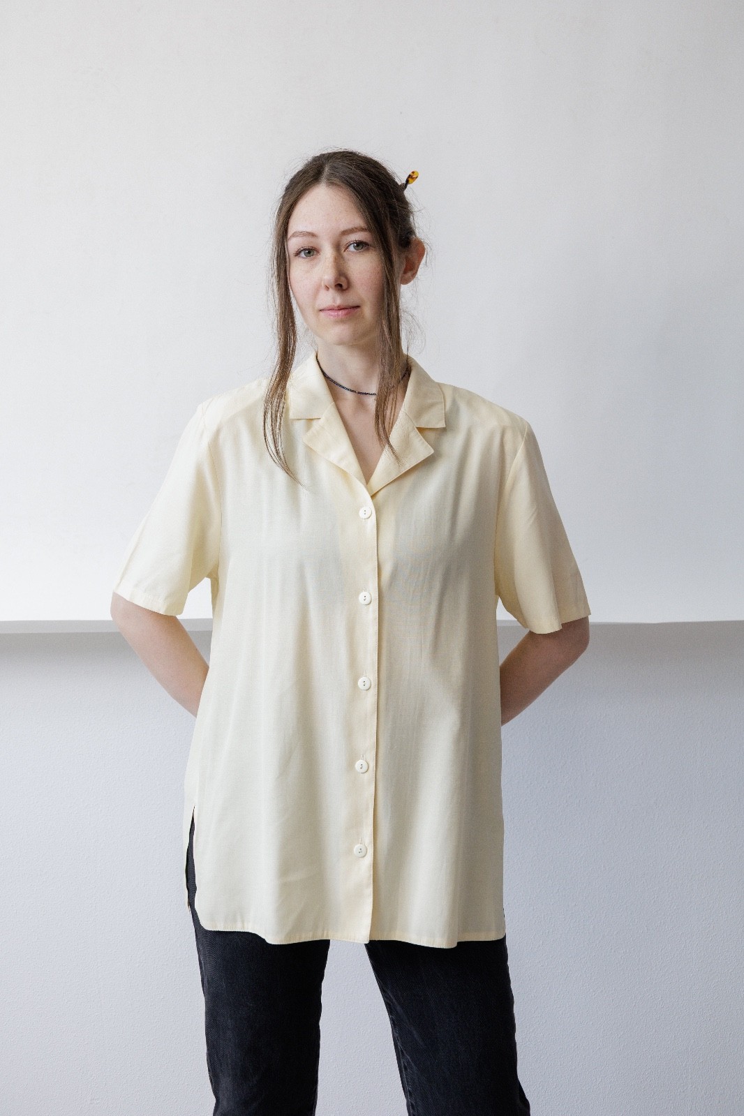 Vintage 90s Butter Yellow Silky Longline Short Sleeve Camp Collar Shirt Women’s