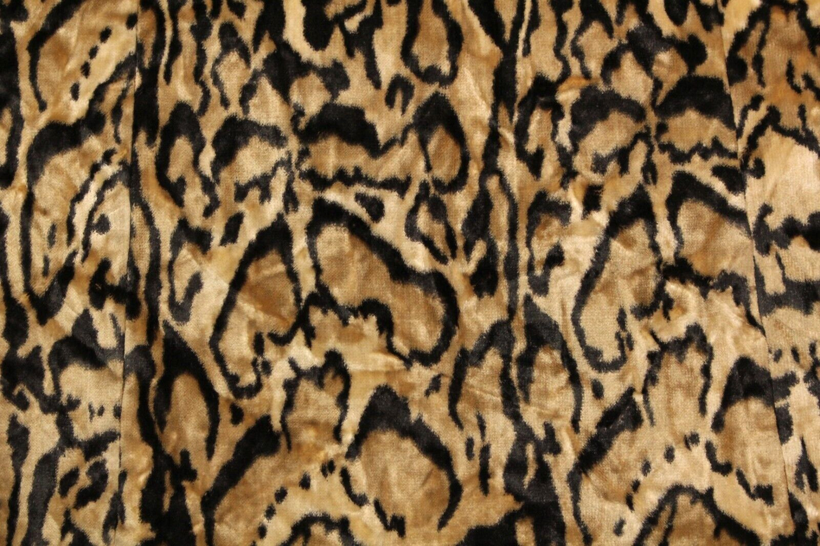 VTG Women’s 60s Jaguar Print Velvet Coat W/ Large Pockets & Belt Sz M/L 1960s