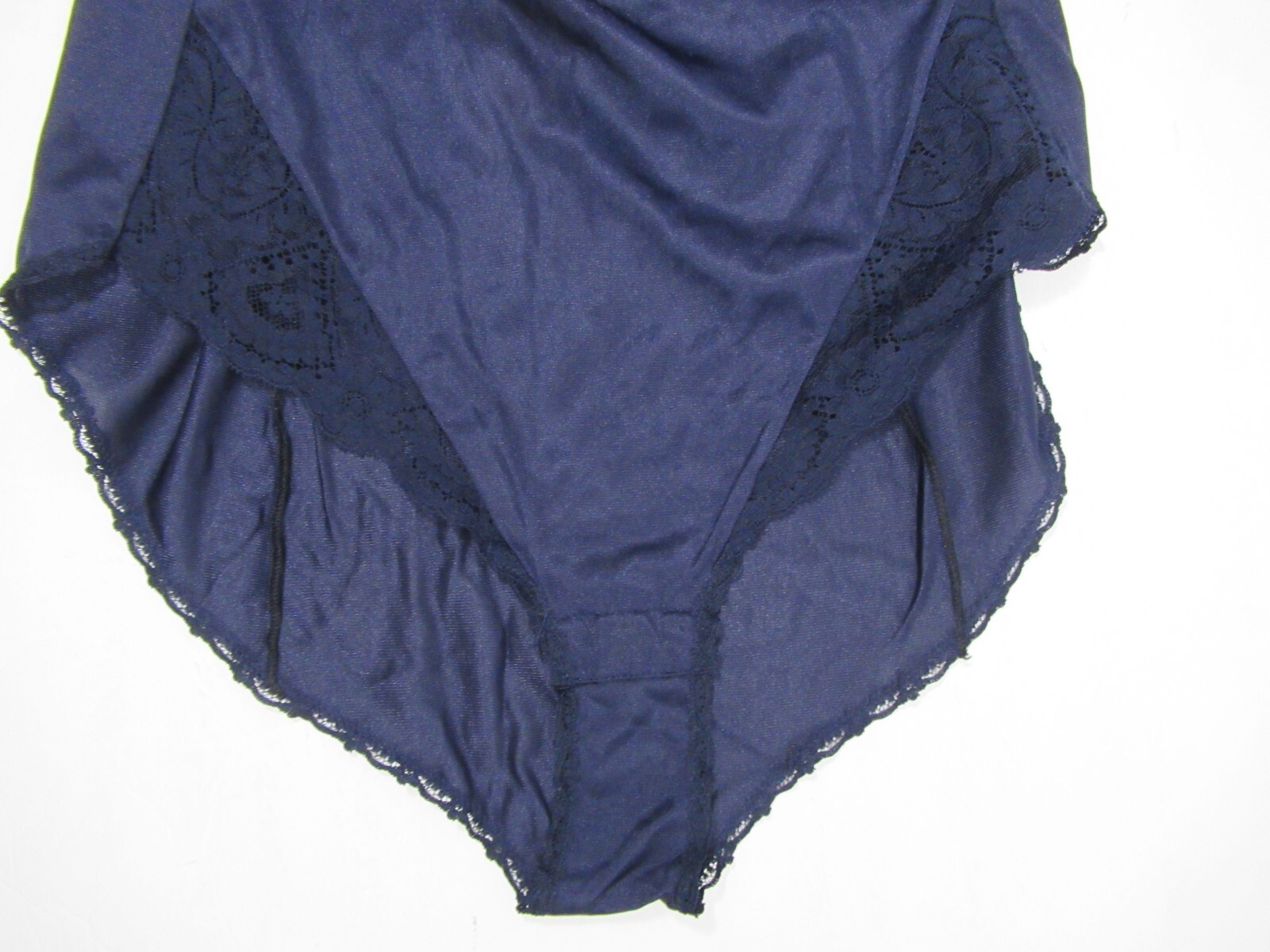 Vintage Vassarette Frilly Lace & Satin Strapless Teddy Size 34 Bodysuit Romper