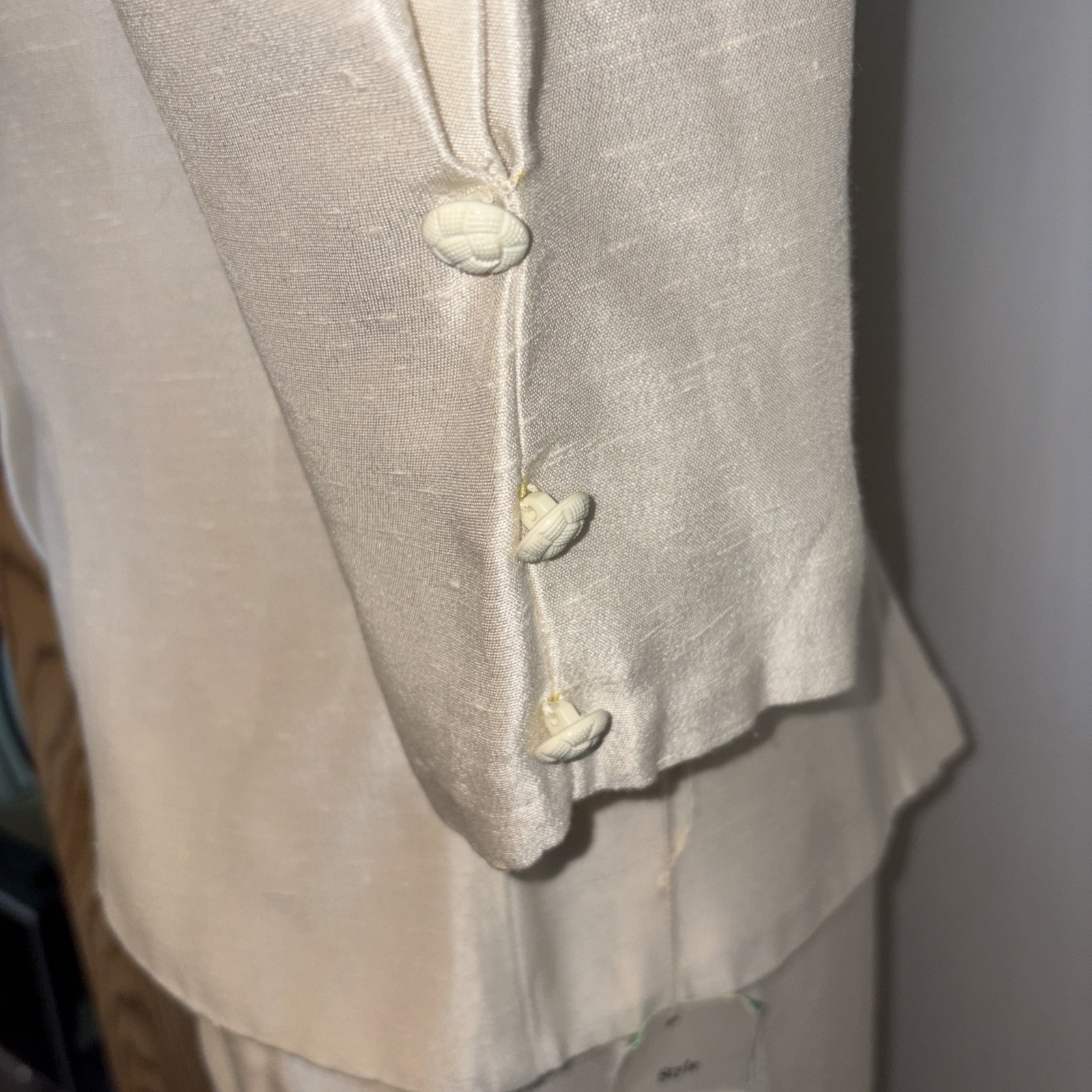 Cachet By Bari Protas Light Beige 2 Piece Top Dress Size 9-10