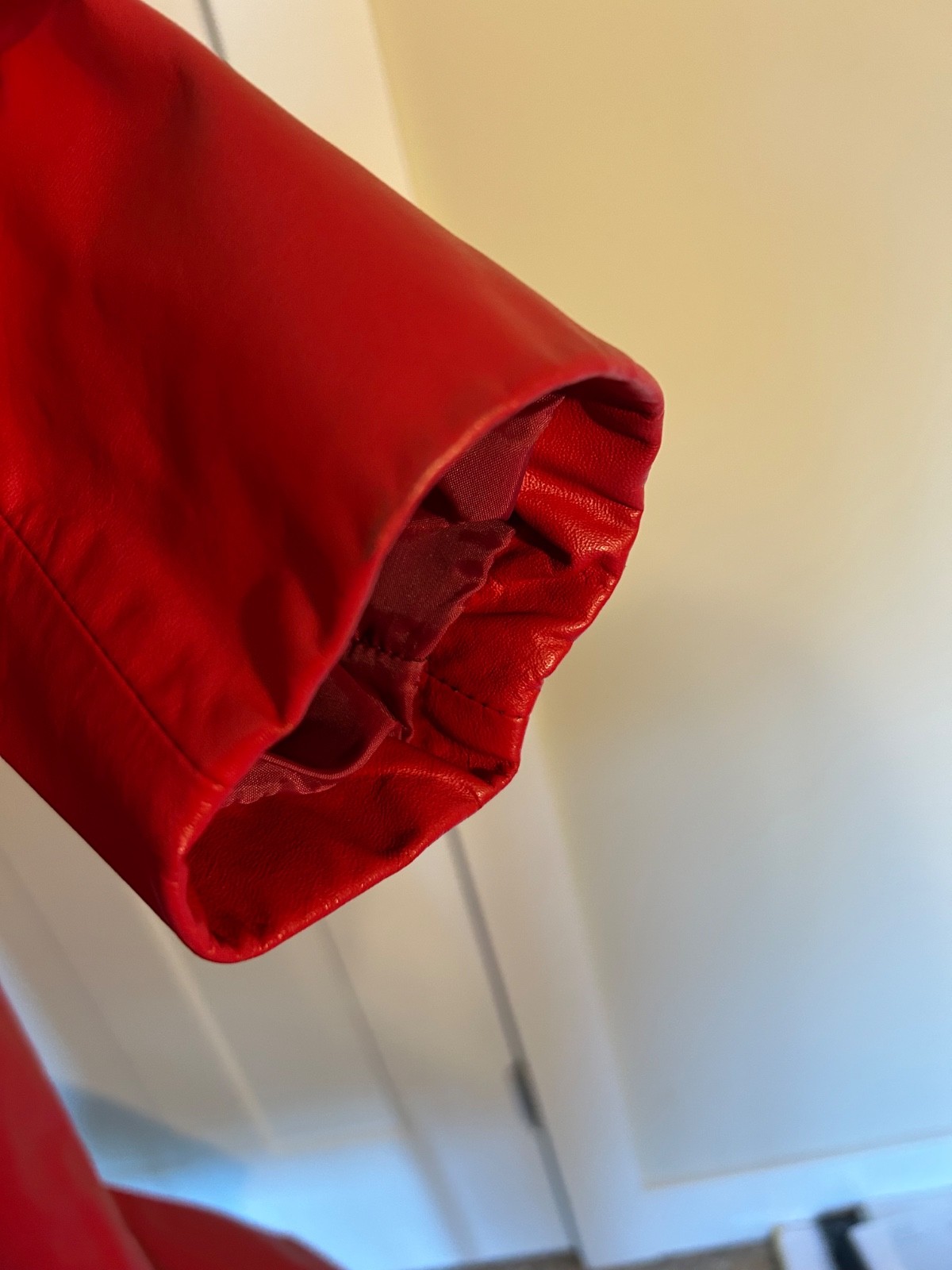 Vintage women’s 1980’s red Argentinian leather trench coat – Small