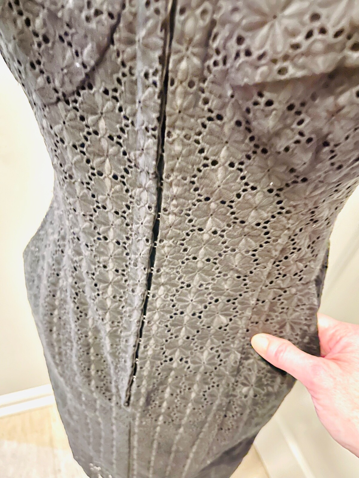VTG Nanette Lapore Black Eyelet Corset Dress Sleeveless Size 8, STUNNING, EUC