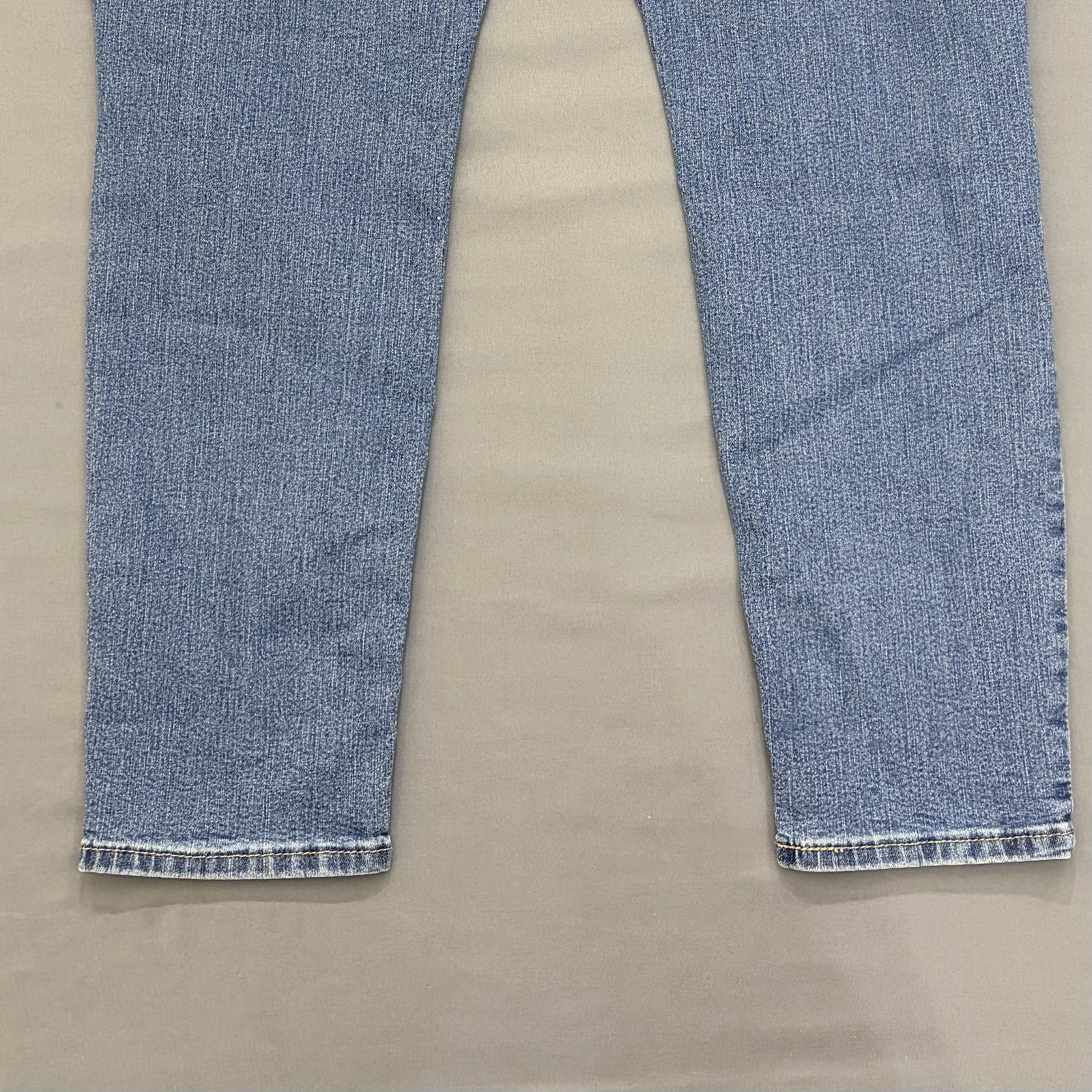Levi Strauss Women’s 32×30 Mid-Rise Skinny Blue Jeans