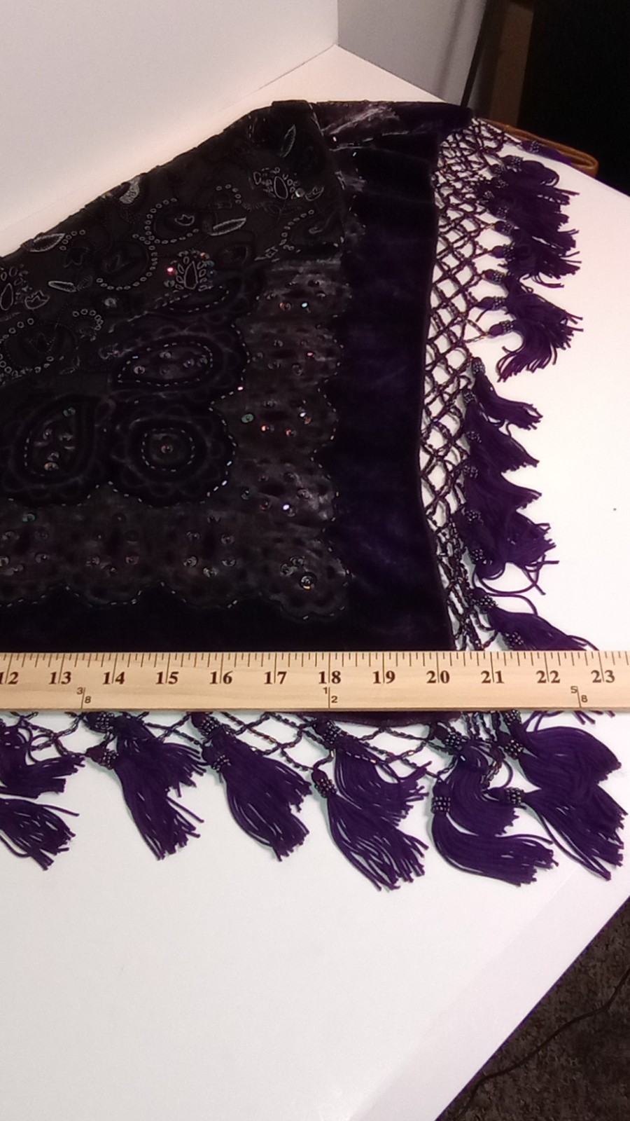 VINTAGE PURPLE/BLK SEQUINED VELVET SHAWL MADE BY PASSION Sz S/M *RARE*