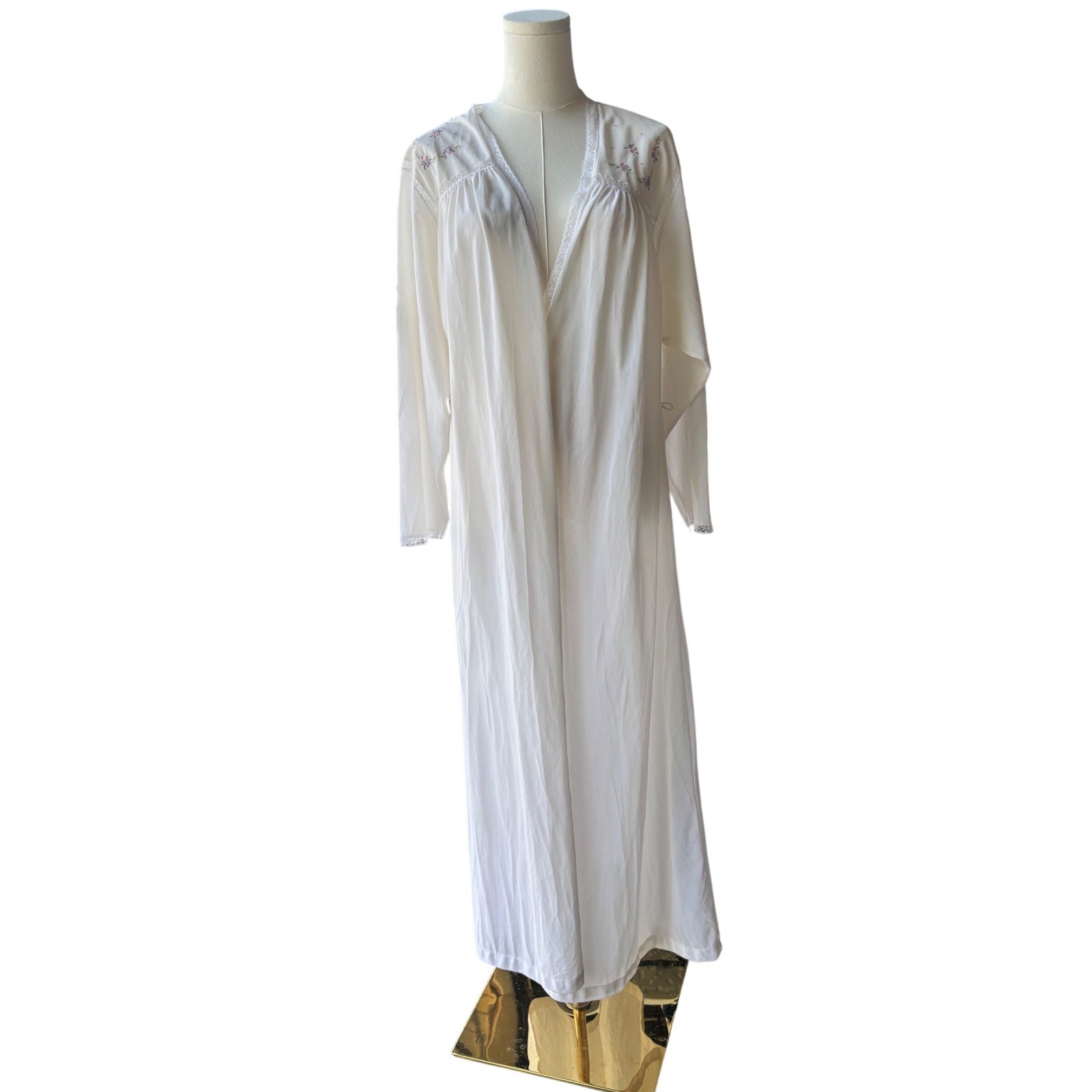 Vintage JC Penney Nightgown Women’s L White Nylon Floral Lace Grannycore Nightie
