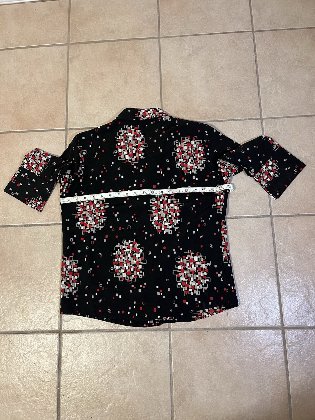 0023 Impressions VTG Women’s Black Top With Geometric Confetti Print Pattern S