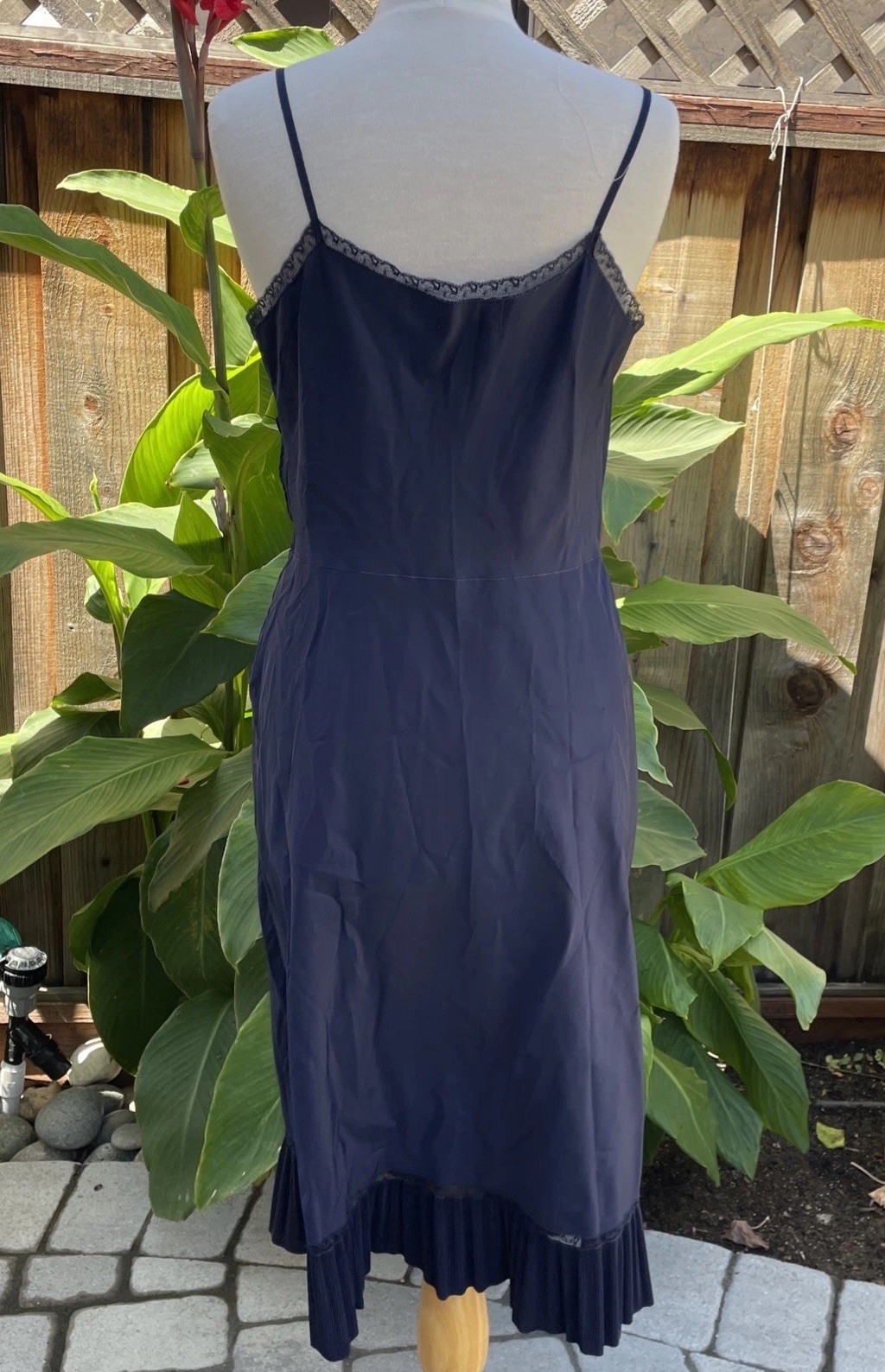 VTG 50’s BARBIZON Endear Tafredda Full Slip Dress Sz S-M Navy Blue Pleat Hem Zip