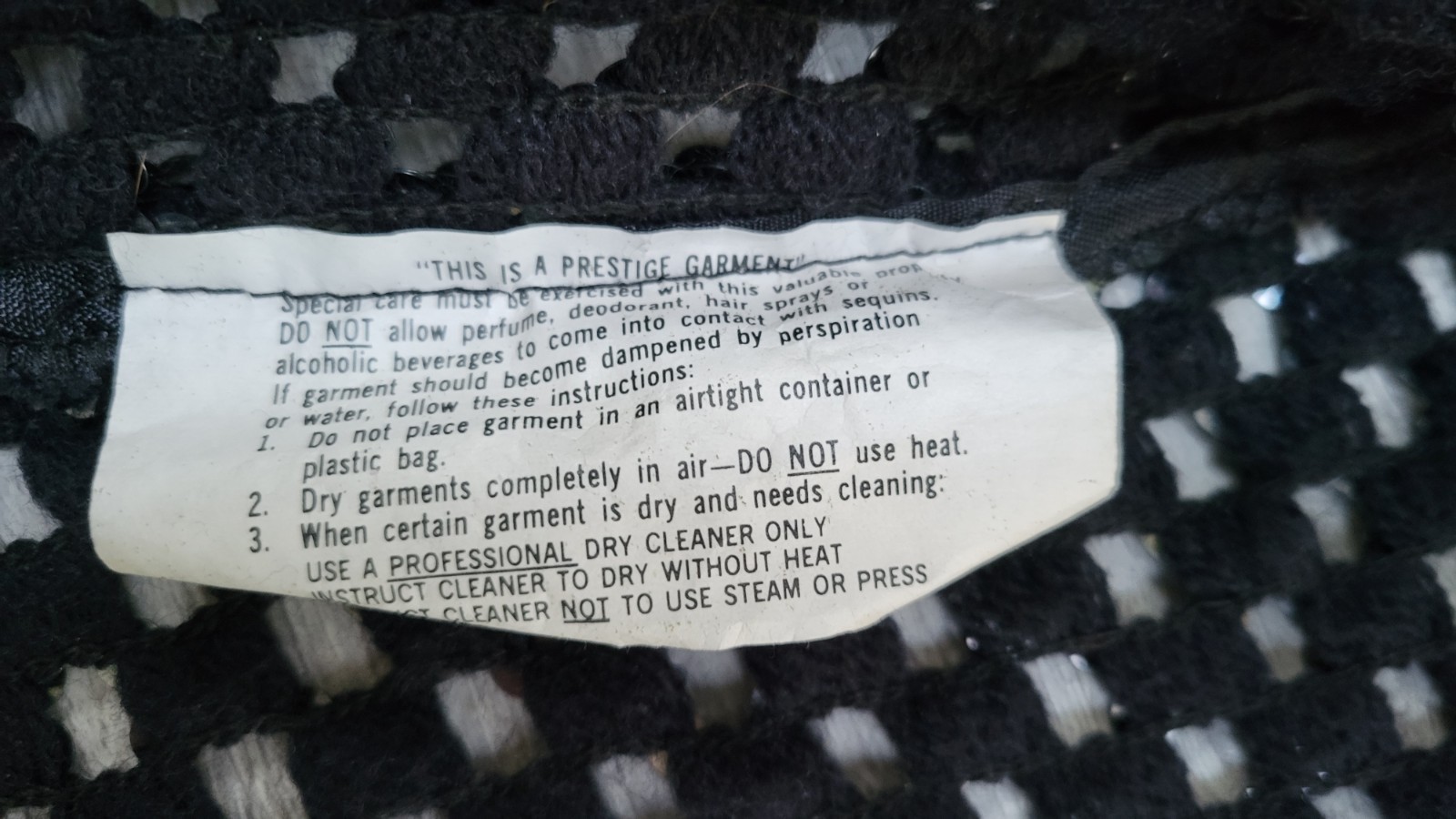 Vintage THREE FLAGGS California Black & Silver Sequined Cardigan Jacket – Size M
