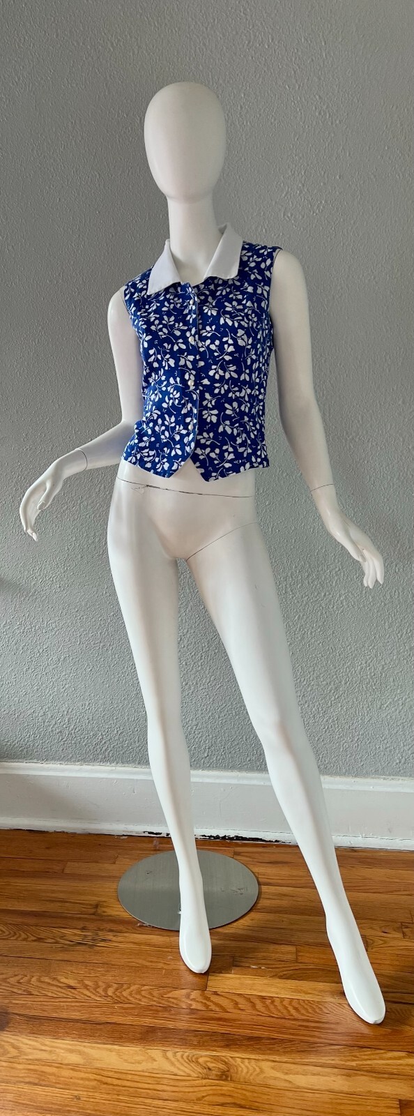 Vintage Blue Floral Pearl Button Down Sleeveless Pin Up Crop Blouse Top S/M