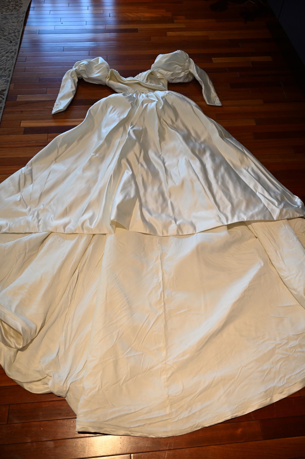 Vintage 80’s Piccione Wedding Dress Puff Sleeves Princess Gown XS Ivory
