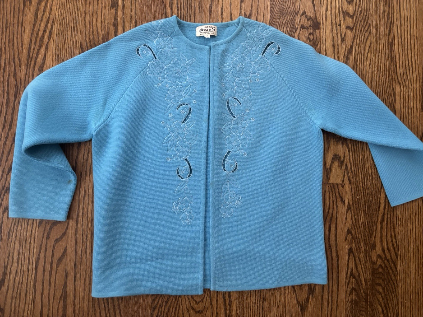 Vintage 1950’s 1970’s HERALD Hong Kong Boiled Wool Turquoise Sweater Cardigan M