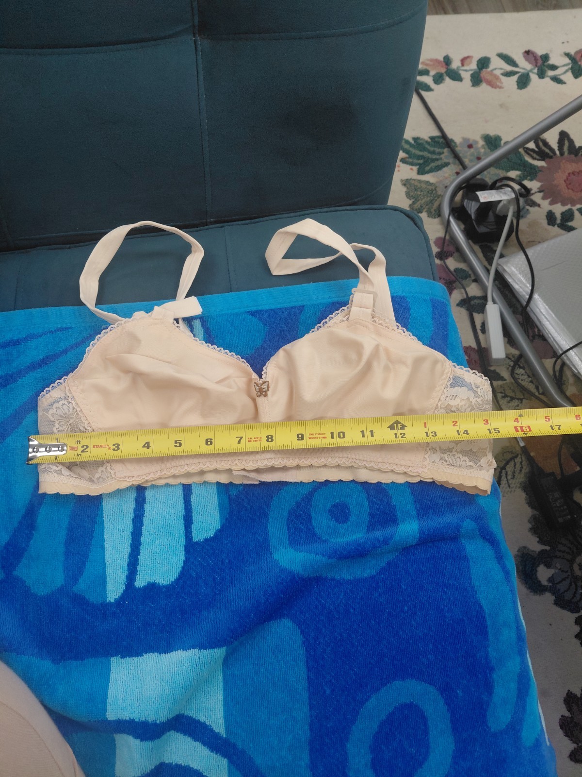 Vintage Lady Cameo Lingerie Bra Size 36D