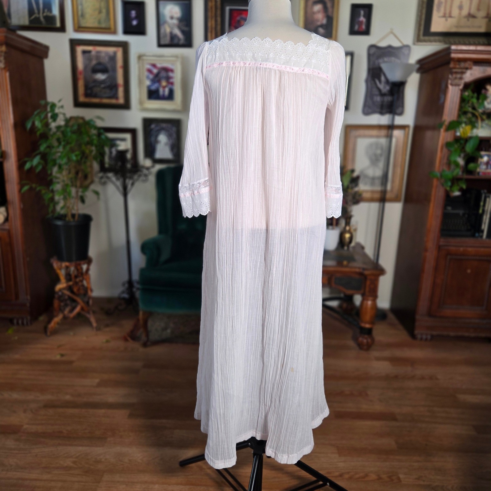 Vintage 70s Windy Rose Pink Crinkle Gauze Nightgown Lace Ribbon Trim Maxi Dress