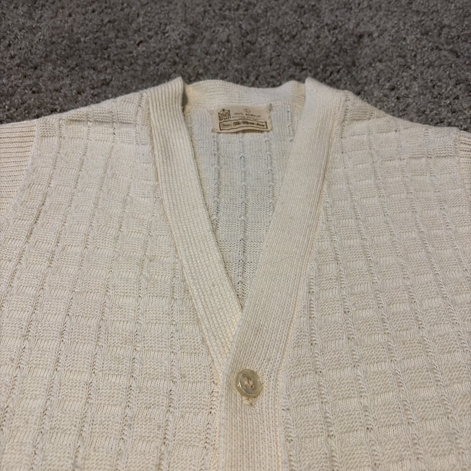 Vintage 60s Kings Road Acrylic Knit Cardigan Sweater Vest White Large