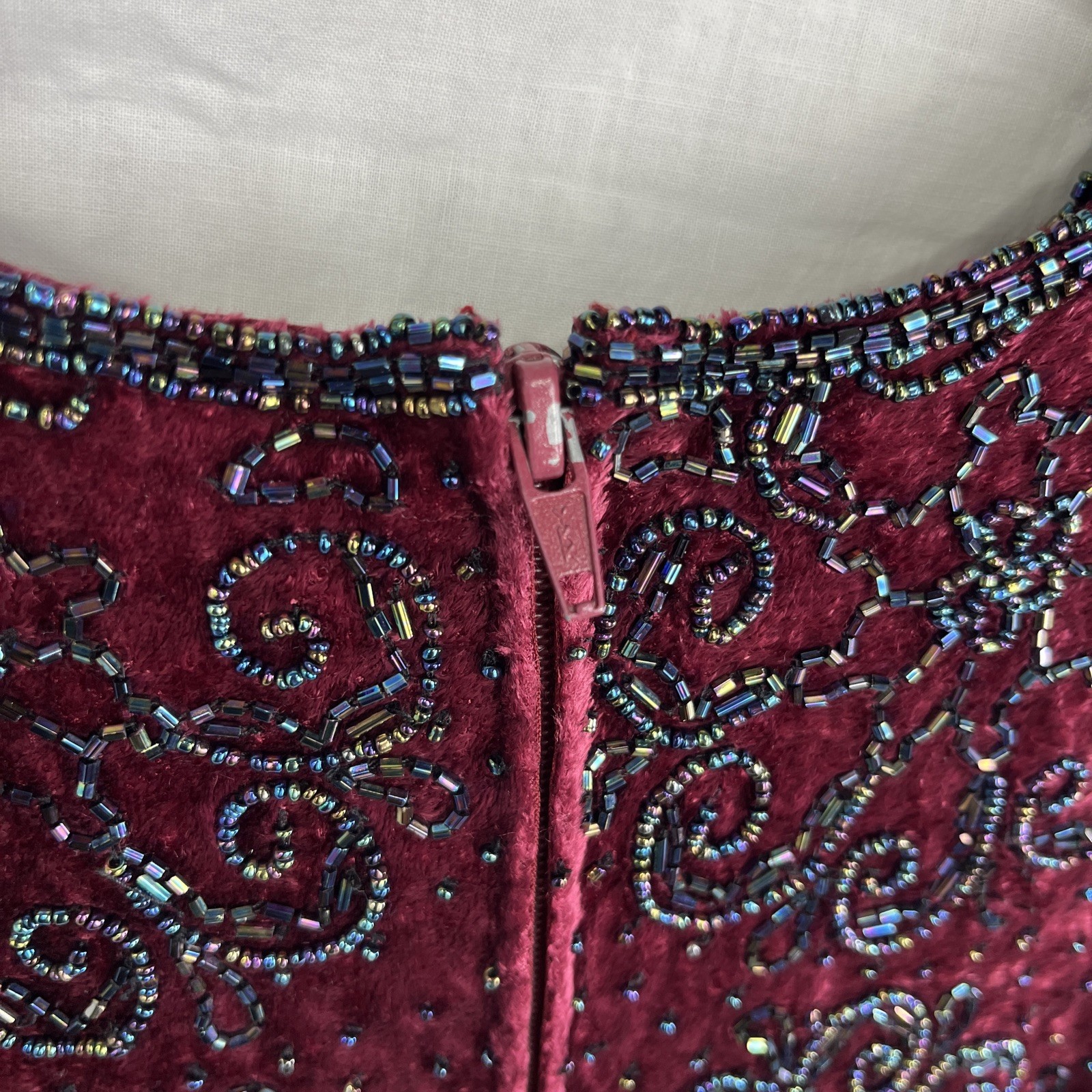 Vintage Paradise NY Beaded Velvet Floral Sleeveless Top Maroon Zip Size Small S