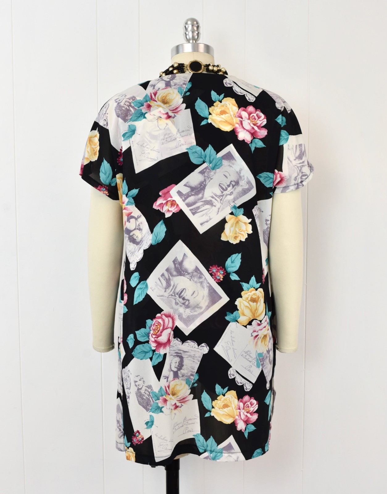Vintage Marilyn Monroe Novelty Print Floral Black Sheer Lingerie Top Robe Set