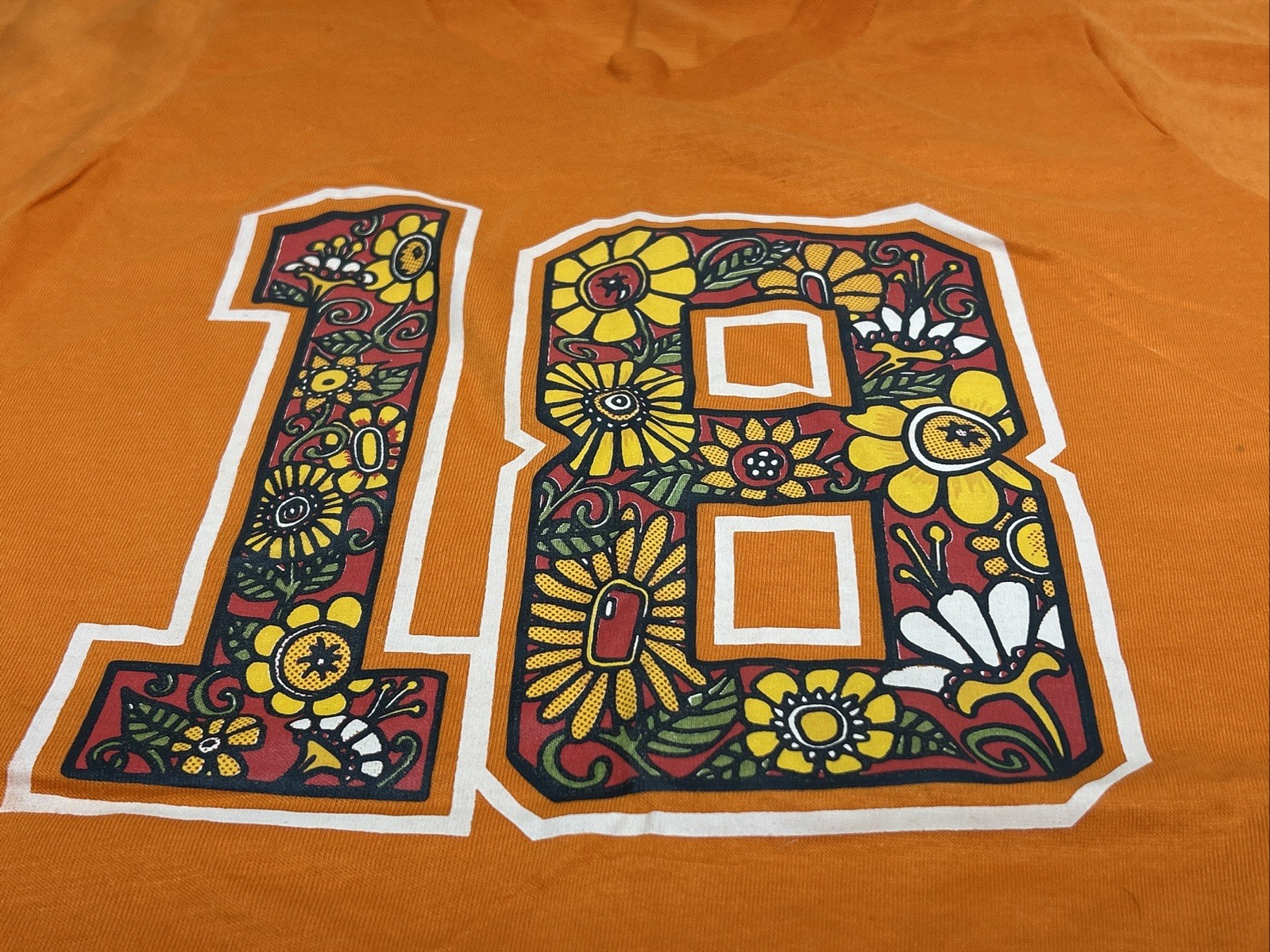 Vtg 80-90s #18 Floral Design Varsity House T-shirt Sleepwear Size Women’s M