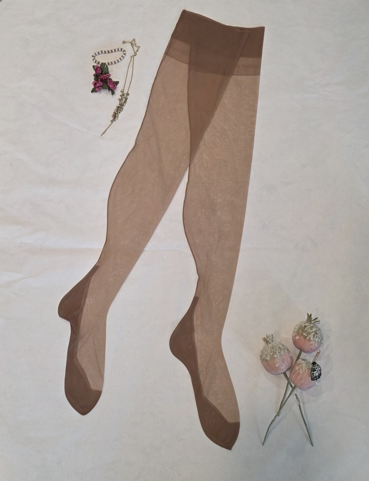 Vtg Unworn Isis Stockings Cuban Heel 51 Gauge 50 Denier Daytime Sheers U 10 LONG